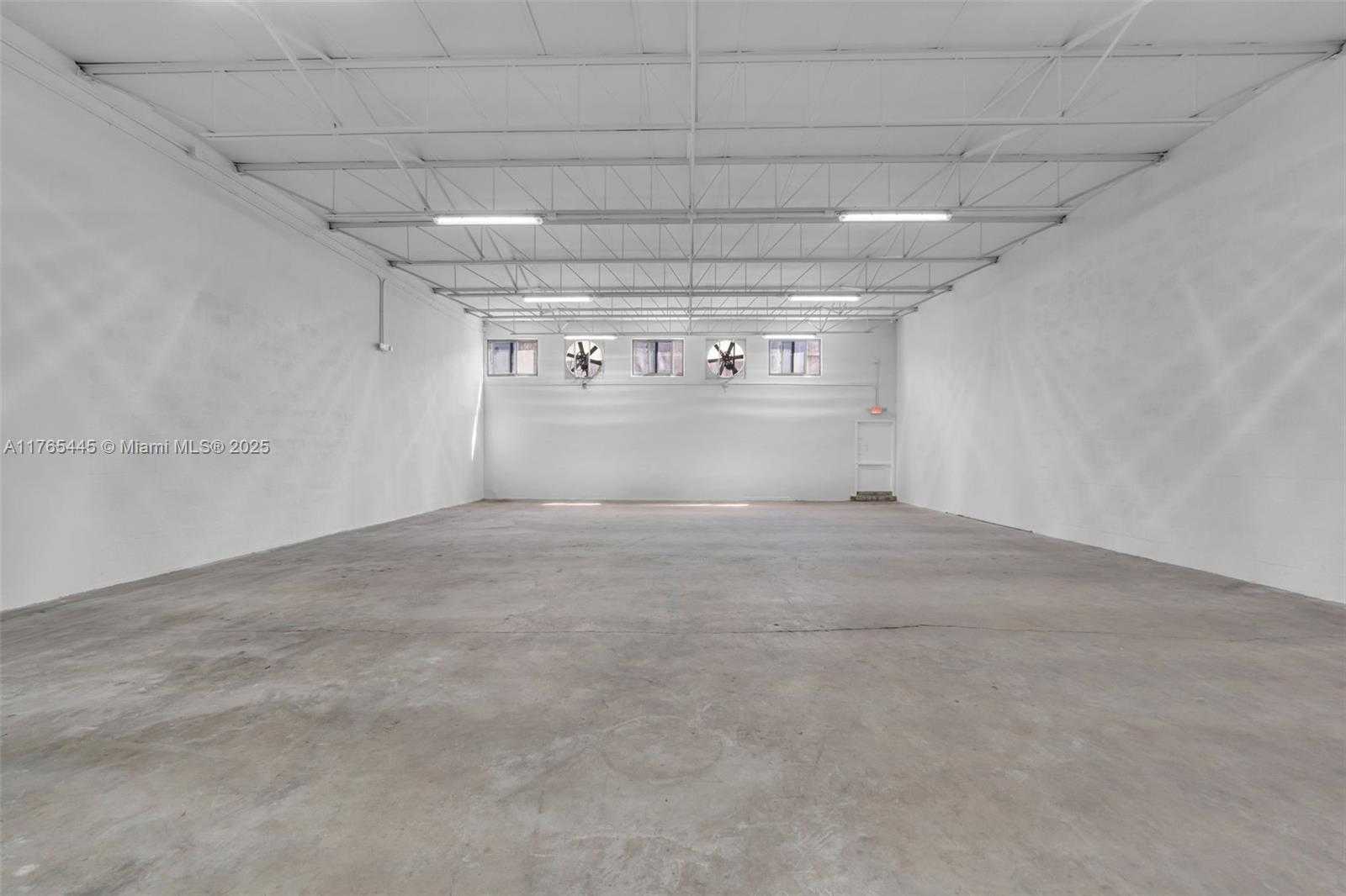 Small Image of 2625 WEST 6TH AVE, Hialeah Number 17
