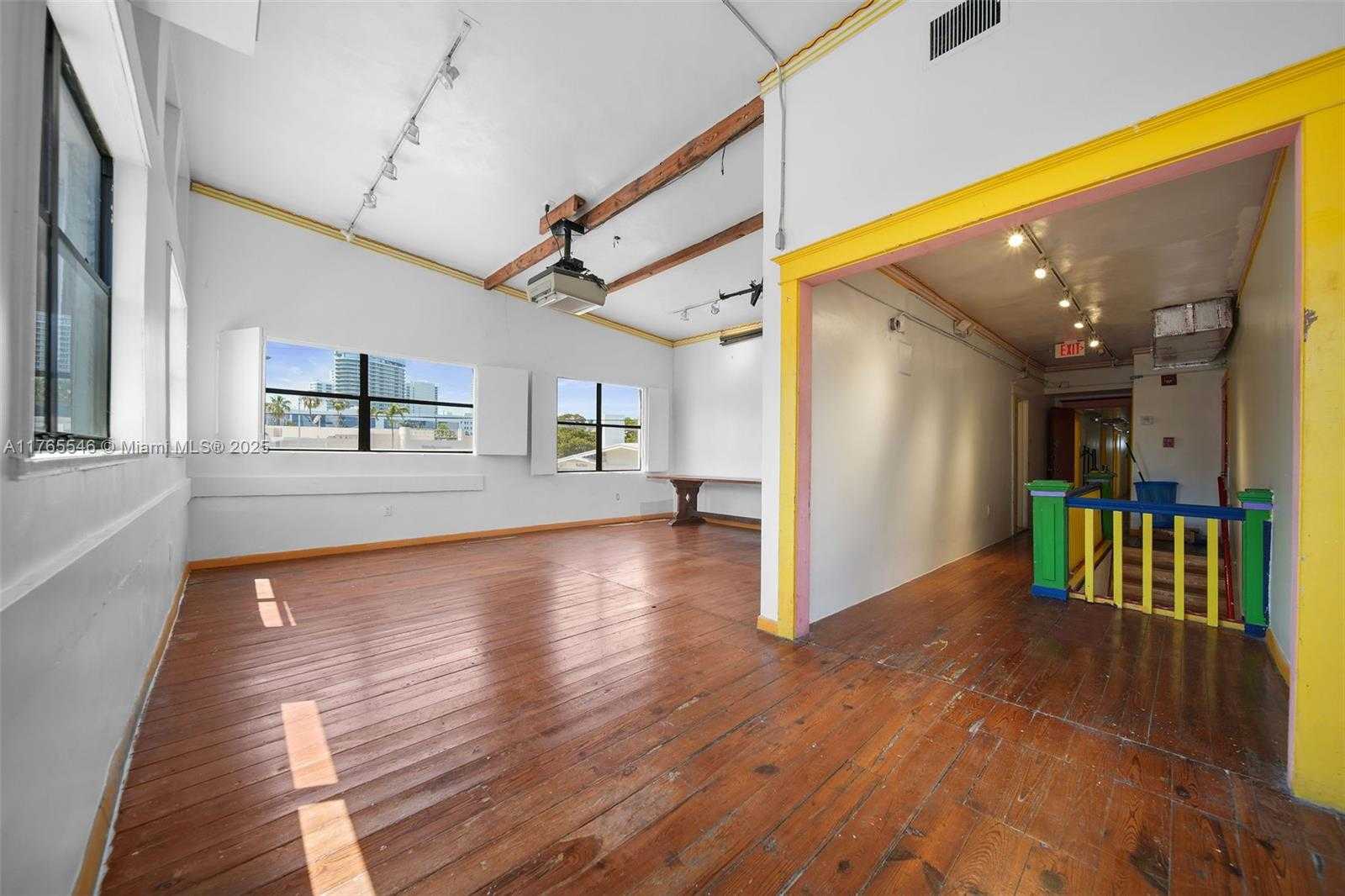 Small Image of 819 5TH ST, Miami Beach Number 28