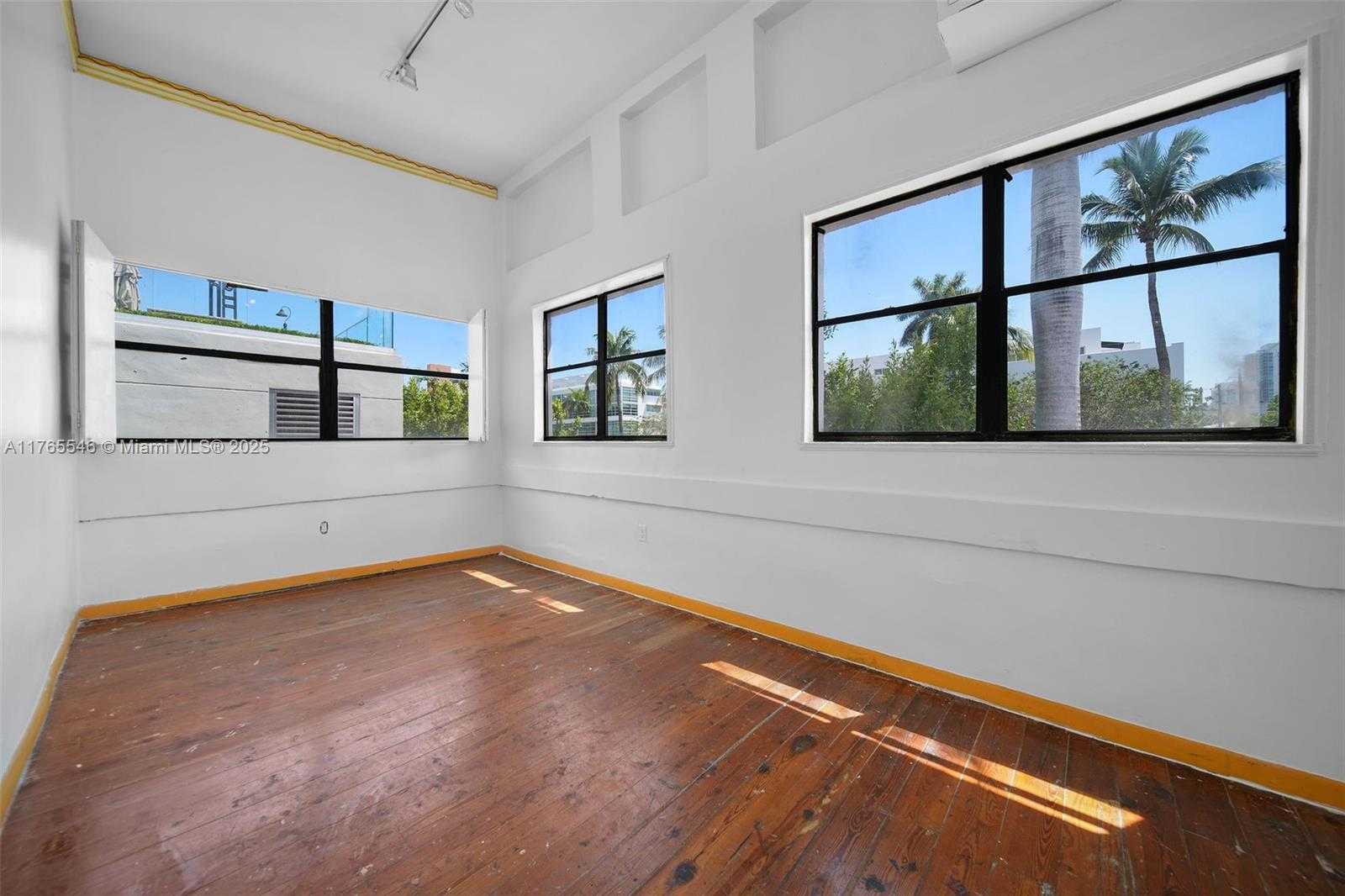 Small Image of 819 5TH ST, Miami Beach Number 32