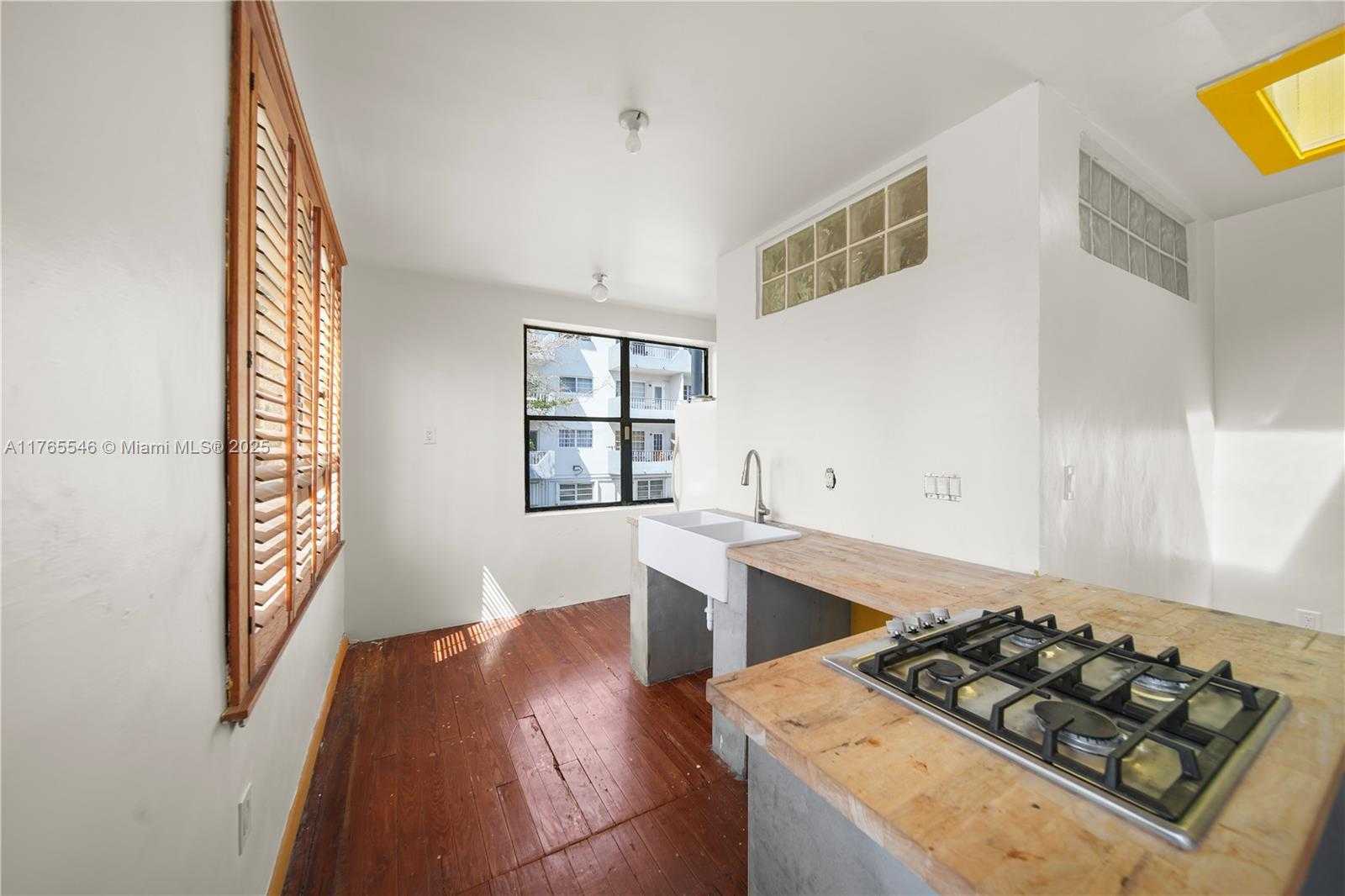 Small Image of 819 5TH ST, Miami Beach Number 41