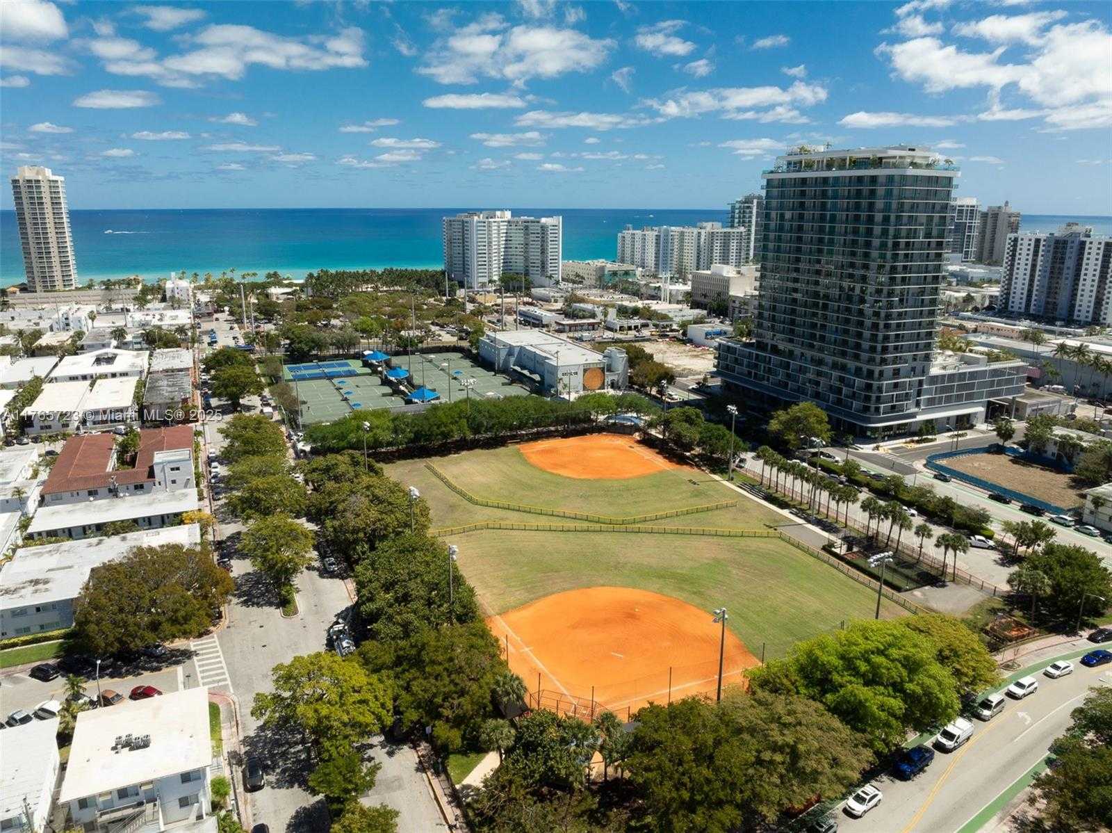 Small Image of 7300 HARDING AVE, Miami Beach Number 11