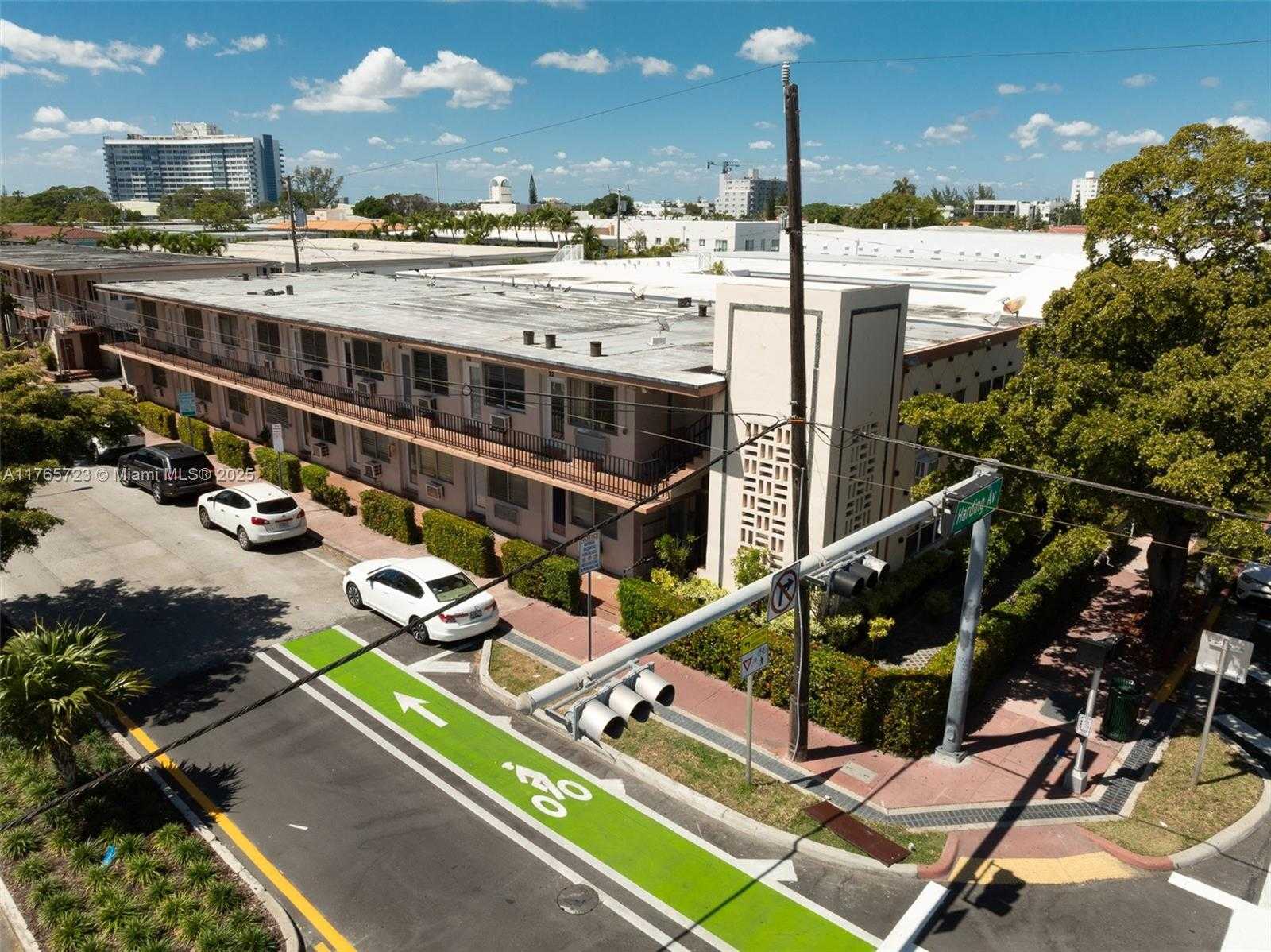 Small Image of 7300 HARDING AVE, Miami Beach Number 2