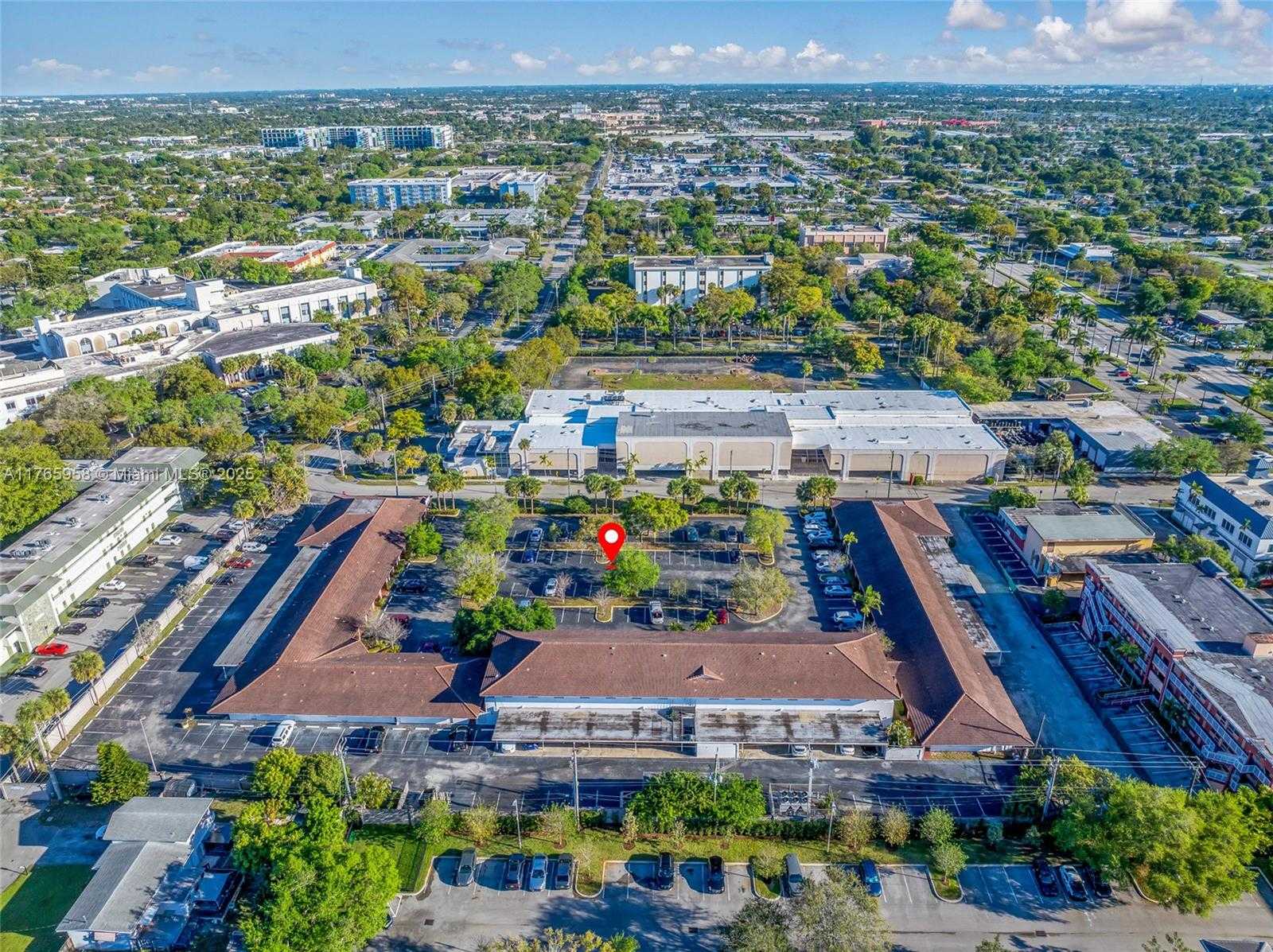 Small Image of 4100 N Hospital Dr, Plantation, FL 33317, USA Number 17