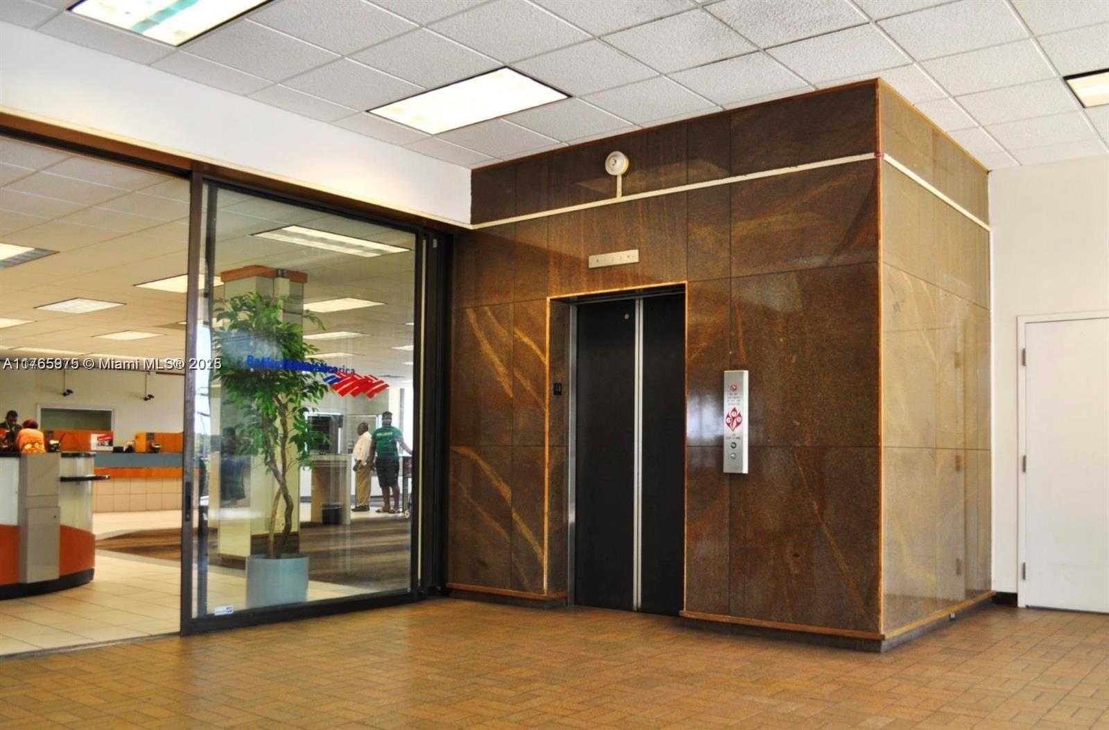 Small Image of 3661 WEST OAKLAND PARK BLVD, Lauderdale Lakes Number 20
