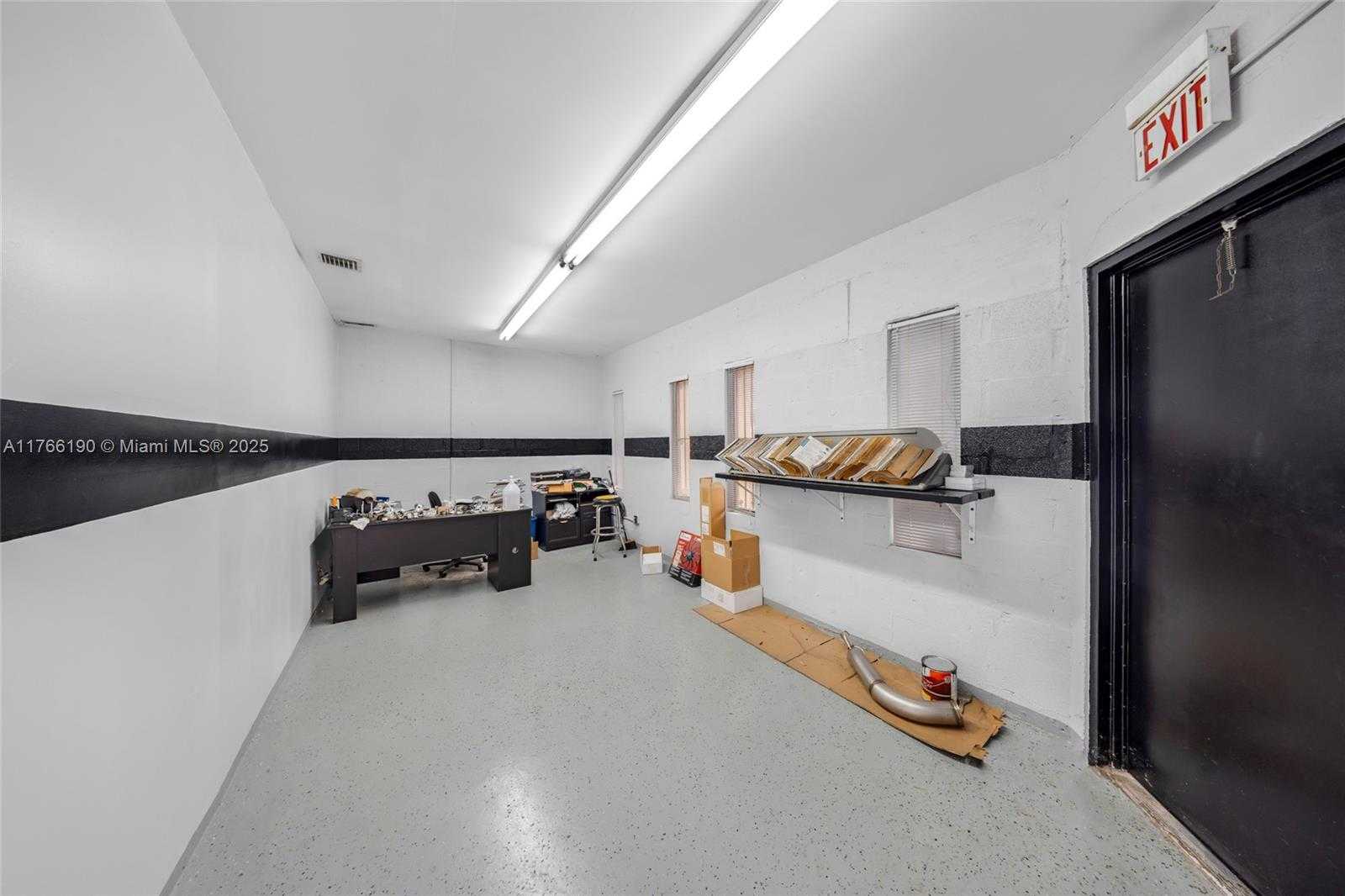 Small Image of 15241 NORTH WEST 33RD PL, Miami Gardens Number 7