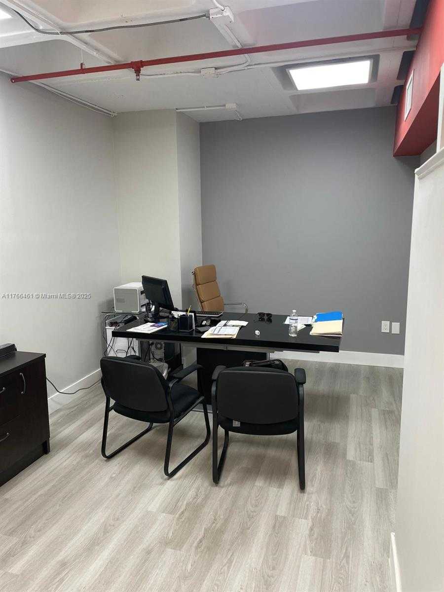 Small Image of 4300 BISCAYNE BLVD #G06, Miami Number 10