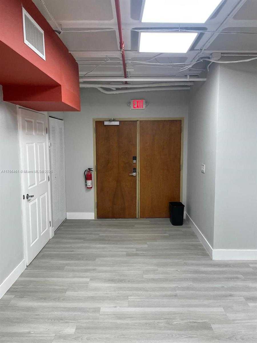 Small Image of 4300 BISCAYNE BLVD #G06, Miami Number 14