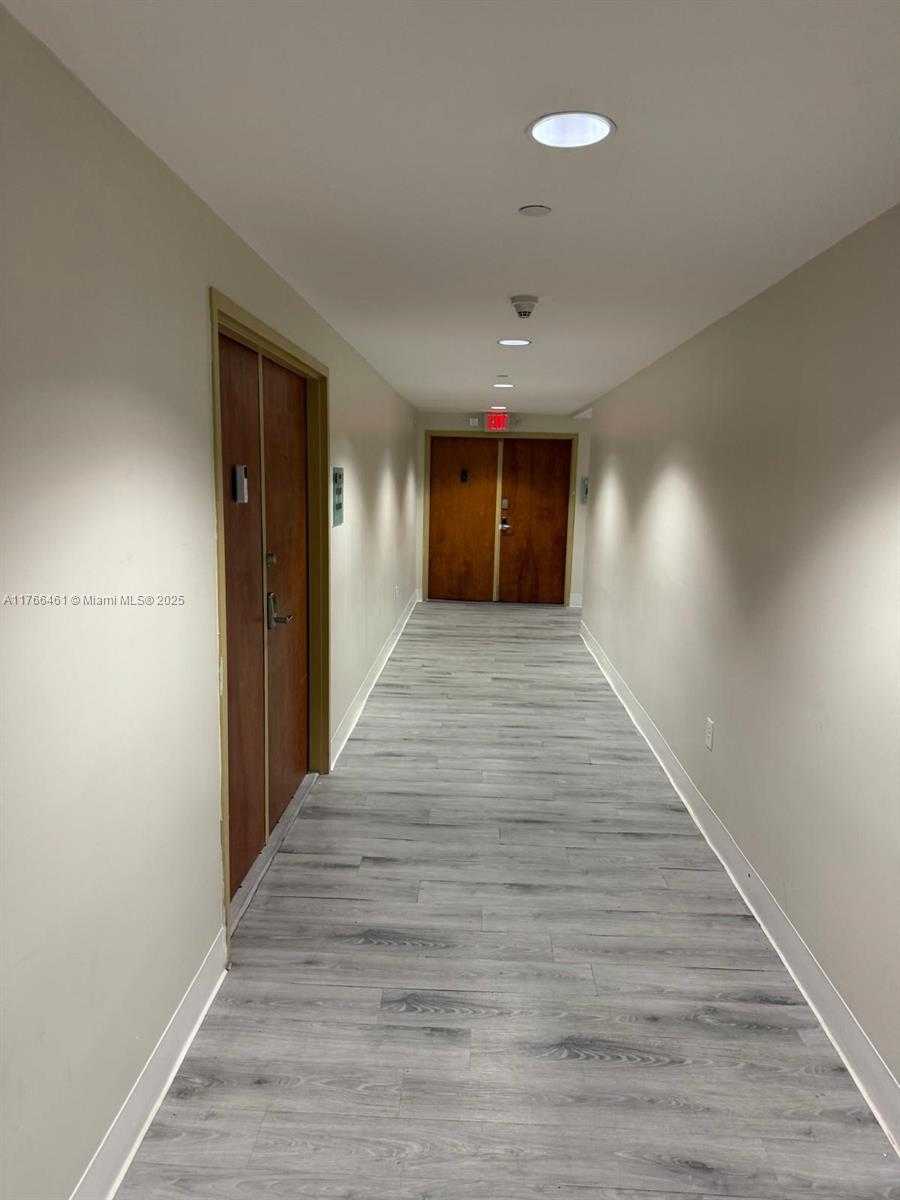 Small Image of 4300 BISCAYNE BLVD #G06, Miami Number 16