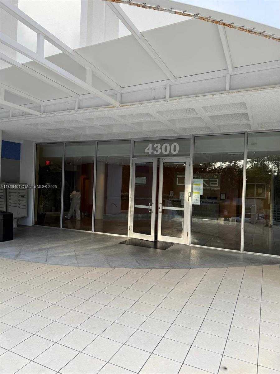 Small Image of 4300 BISCAYNE BLVD #G06, Miami Number 20