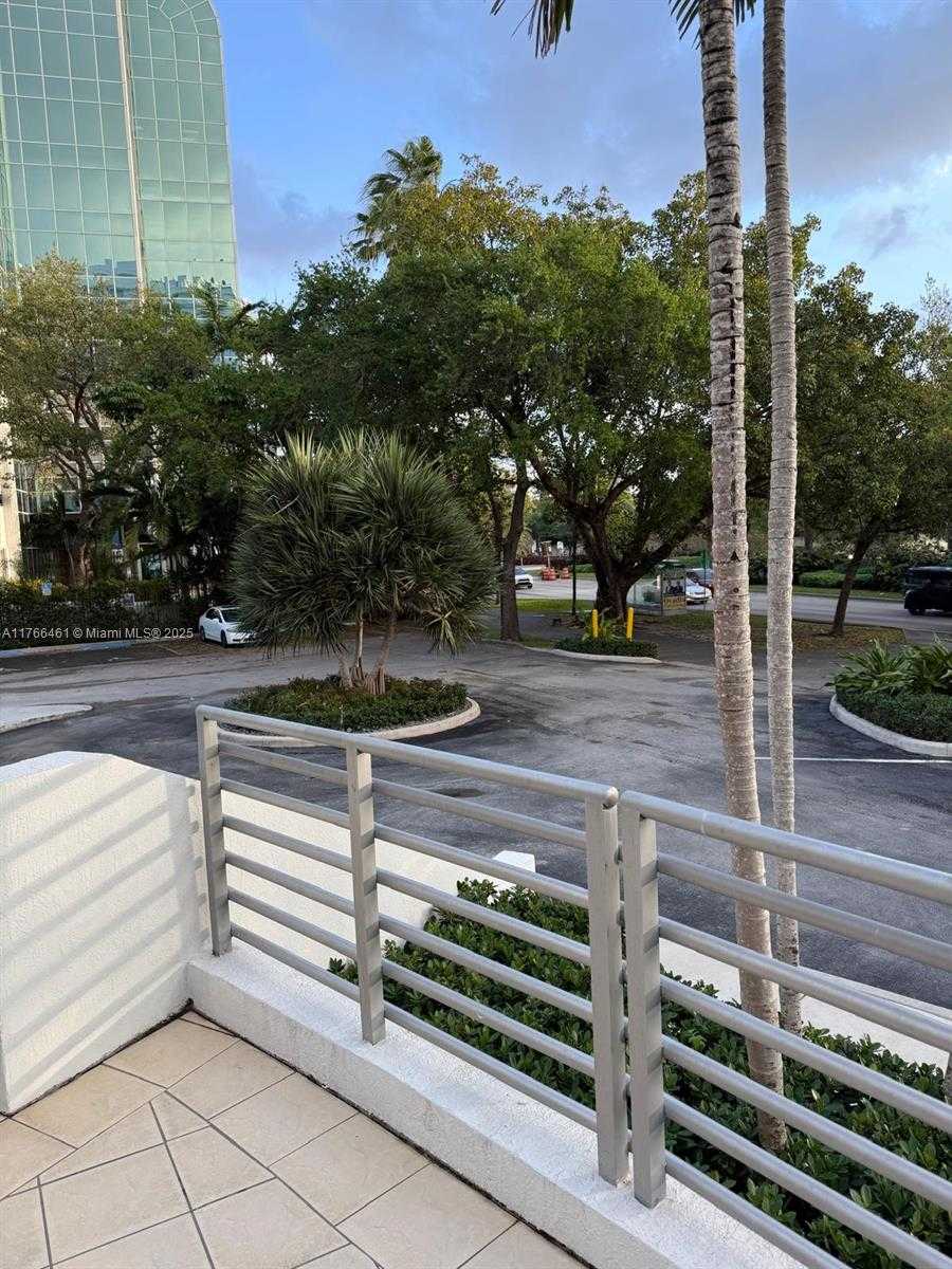 Small Image of 4300 BISCAYNE BLVD #G06, Miami Number 21
