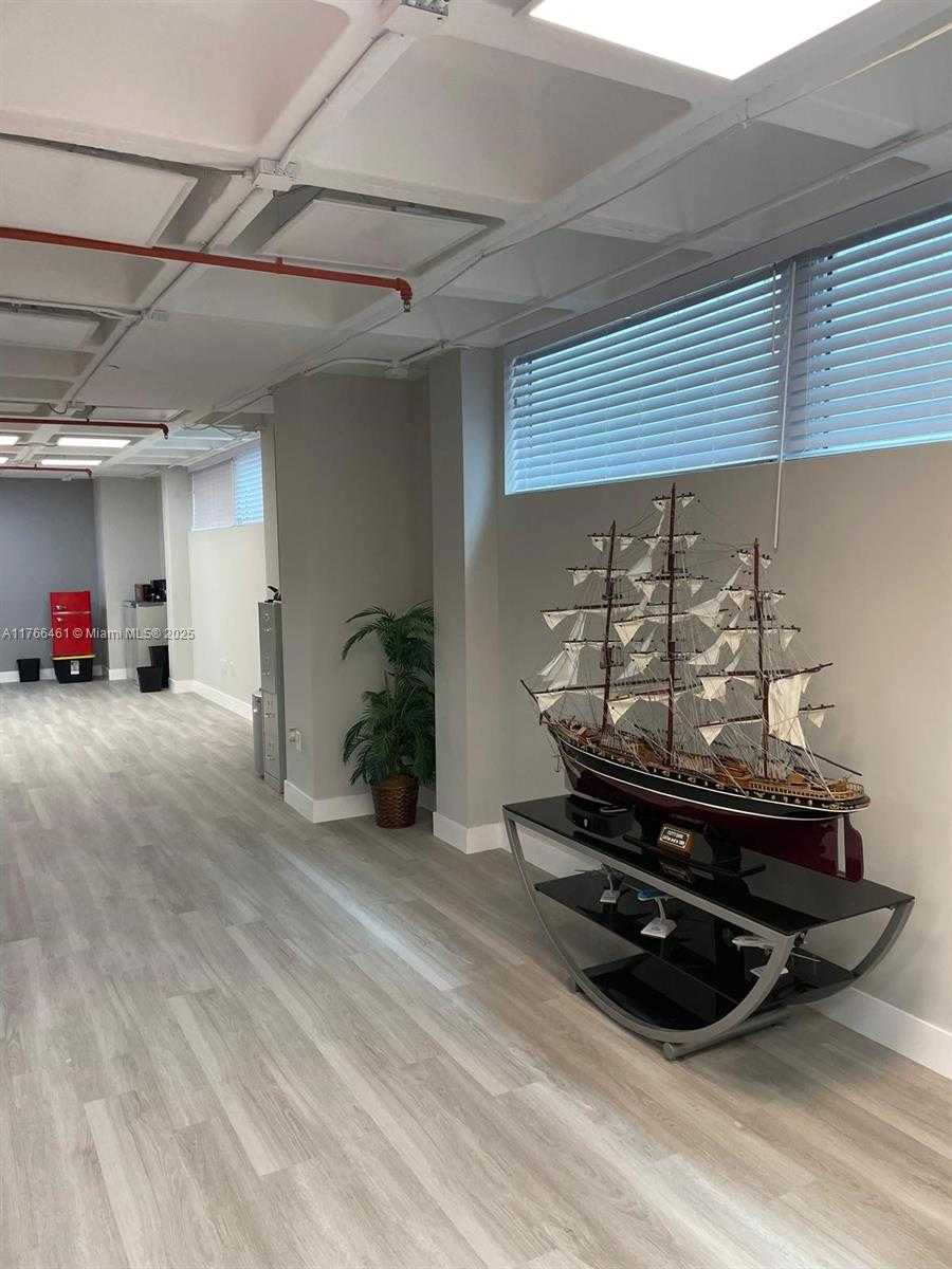 Small Image of 4300 BISCAYNE BLVD #G06, Miami Number 4