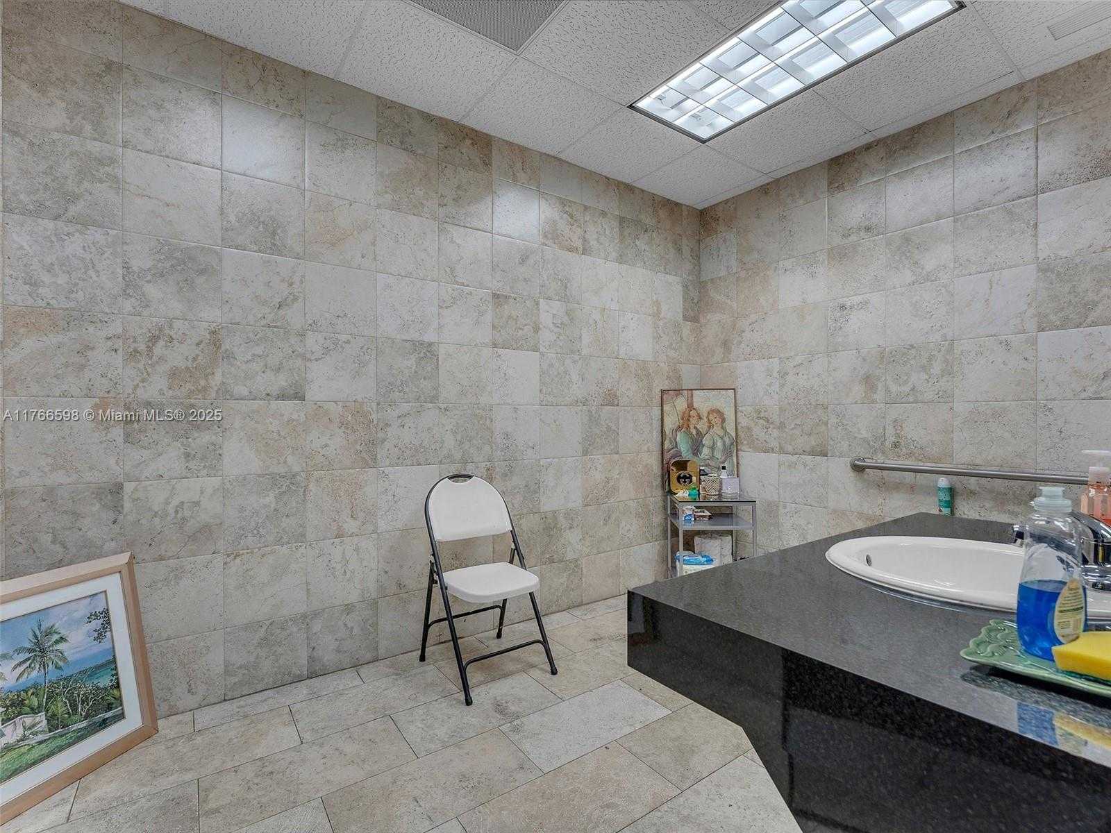 Small Image of 2260 NORTH WEST 114TH AVE, Sweetwater Number 35
