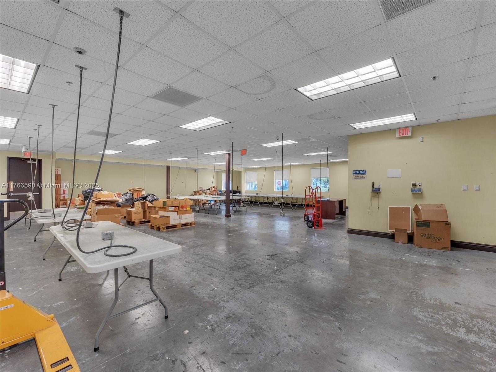 Small Image of 2260 NORTH WEST 114TH AVE, Sweetwater Number 54