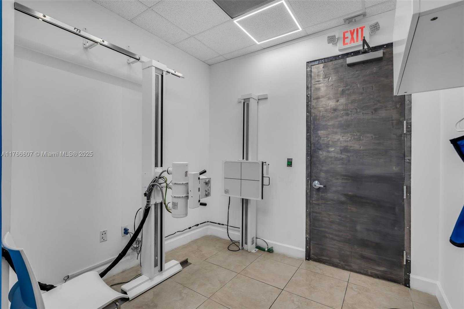 Small Image of 175 SE 7th St, Miami, FL 33131, USA Number 18