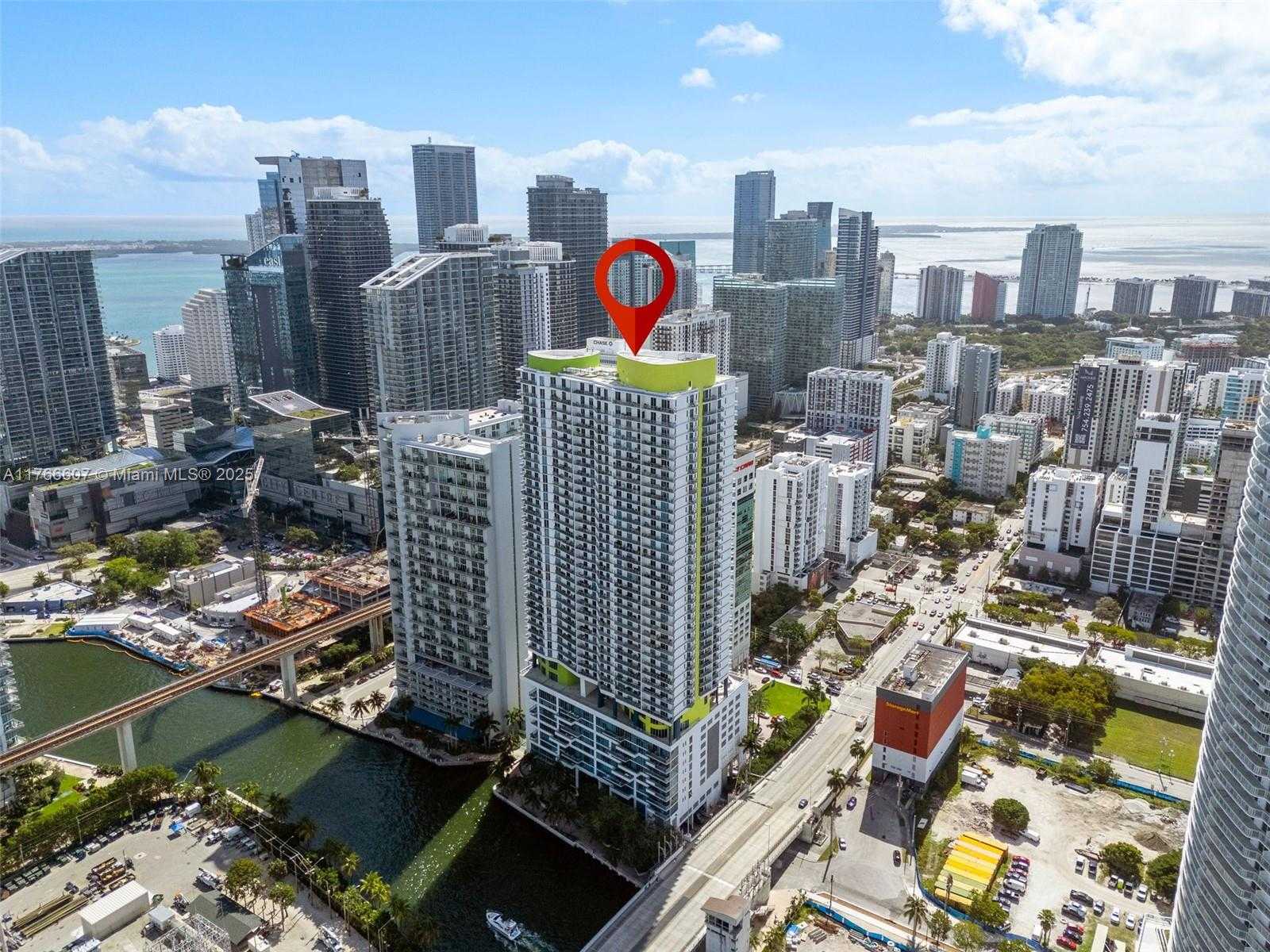 Small Image of 175 SE 7th St, Miami, FL 33131, USA Number 25