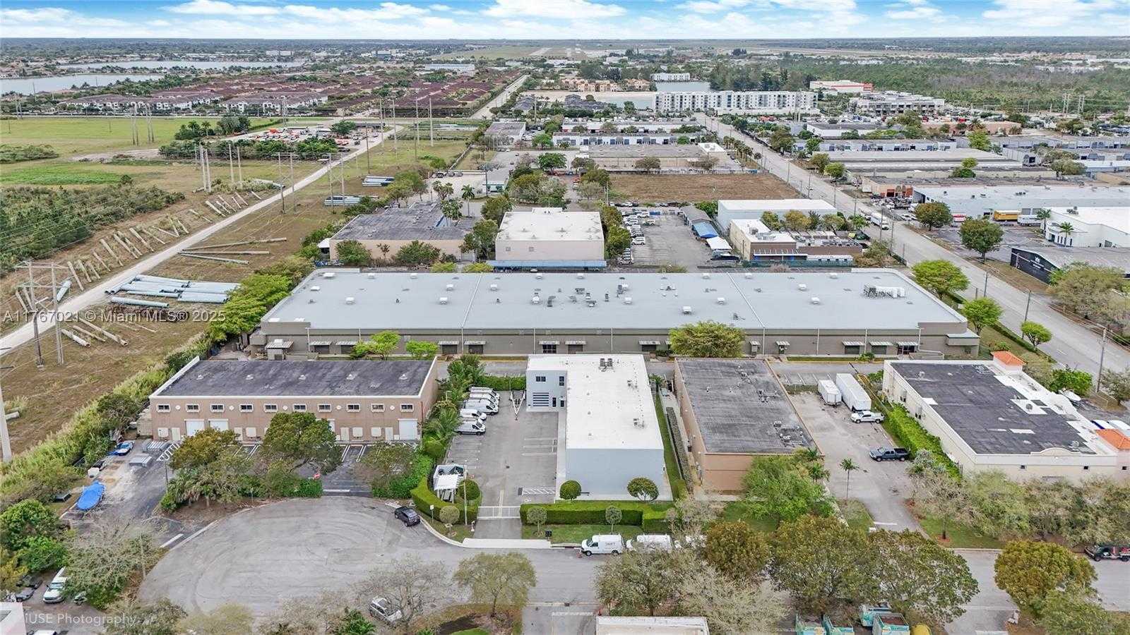 Small Image of 13040 SOUTH WEST 123RD AVE, Miami Number 22