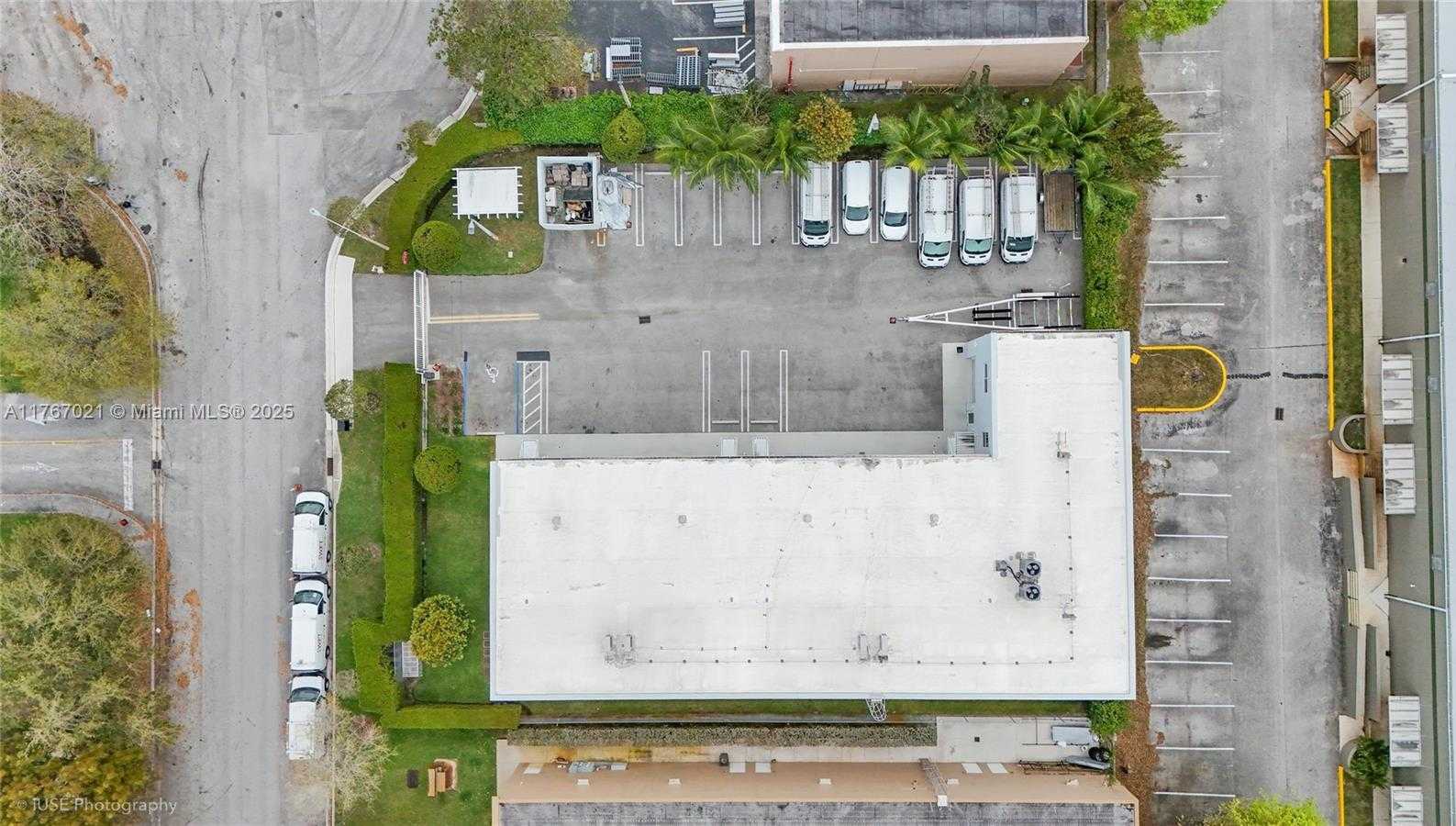 Small Image of 13040 SOUTH WEST 123RD AVE, Miami Number 23