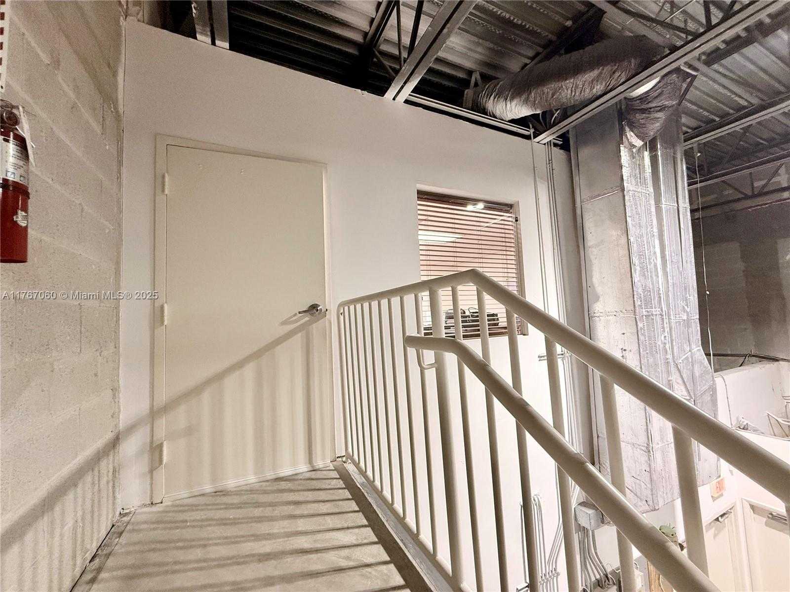 Small Image of 1315 NORTH WEST 98TH CT #BAY14, Doral Number 12