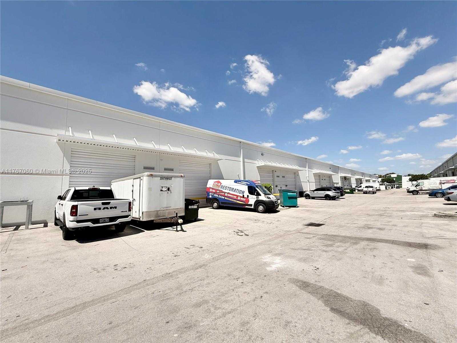 Small Image of 1315 NORTH WEST 98TH CT #BAY14, Doral Number 18