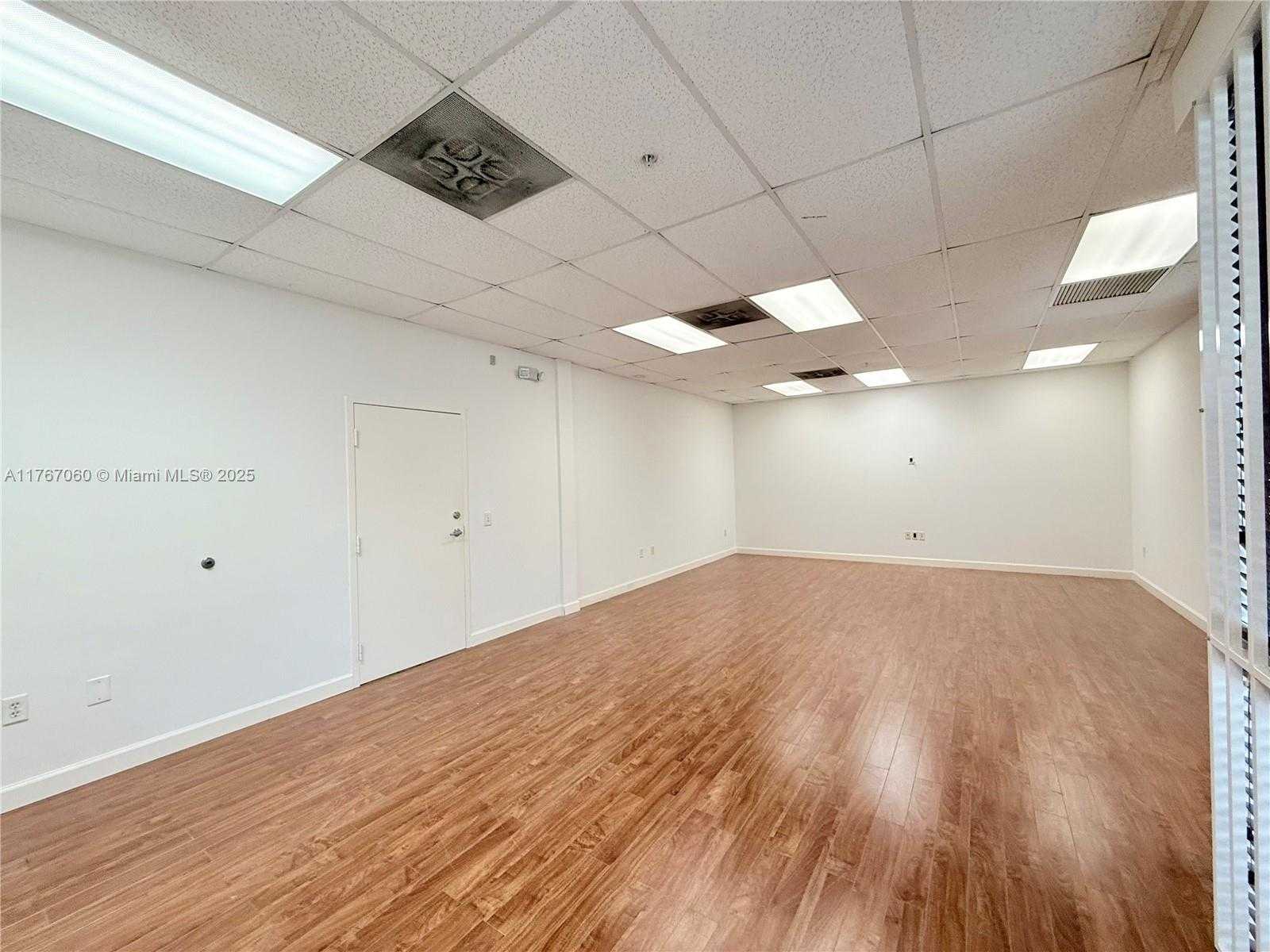 Small Image of 1315 NORTH WEST 98TH CT #BAY14, Doral Number 6