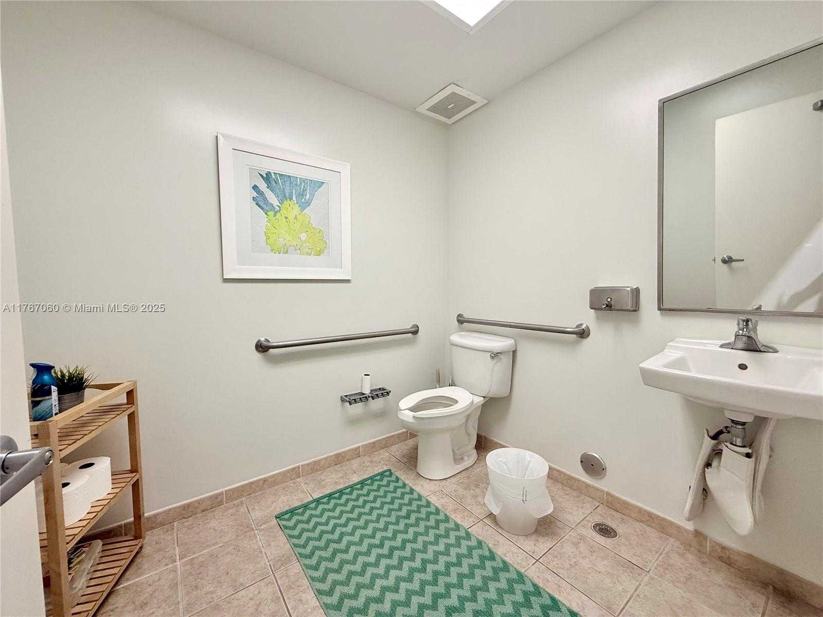 Small Image of 1315 NORTH WEST 98TH CT #BAY14, Doral Number 7