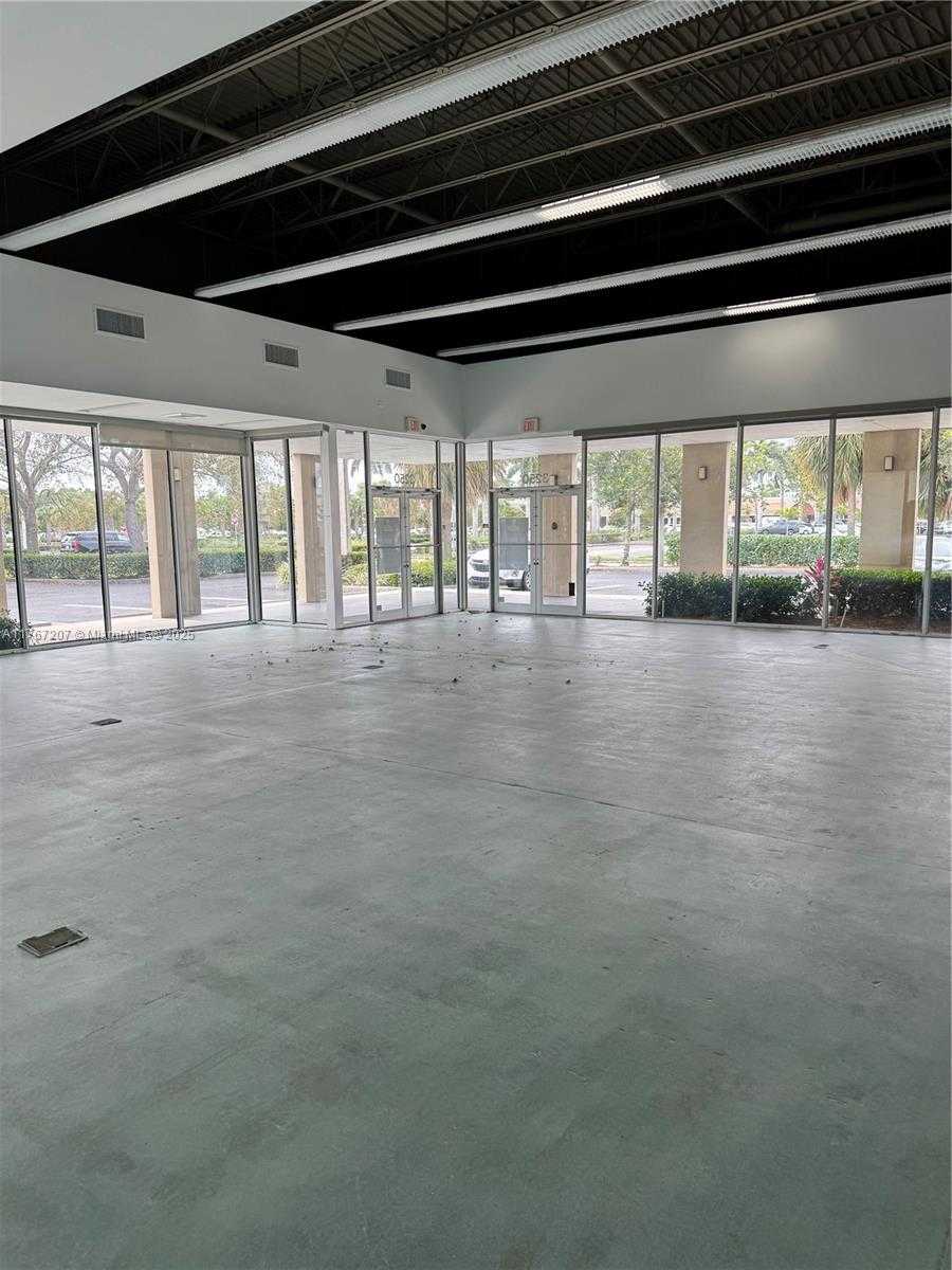 Small Image of 3250 SOUTH EAST FEDERAL HWY, Stuart Number 2