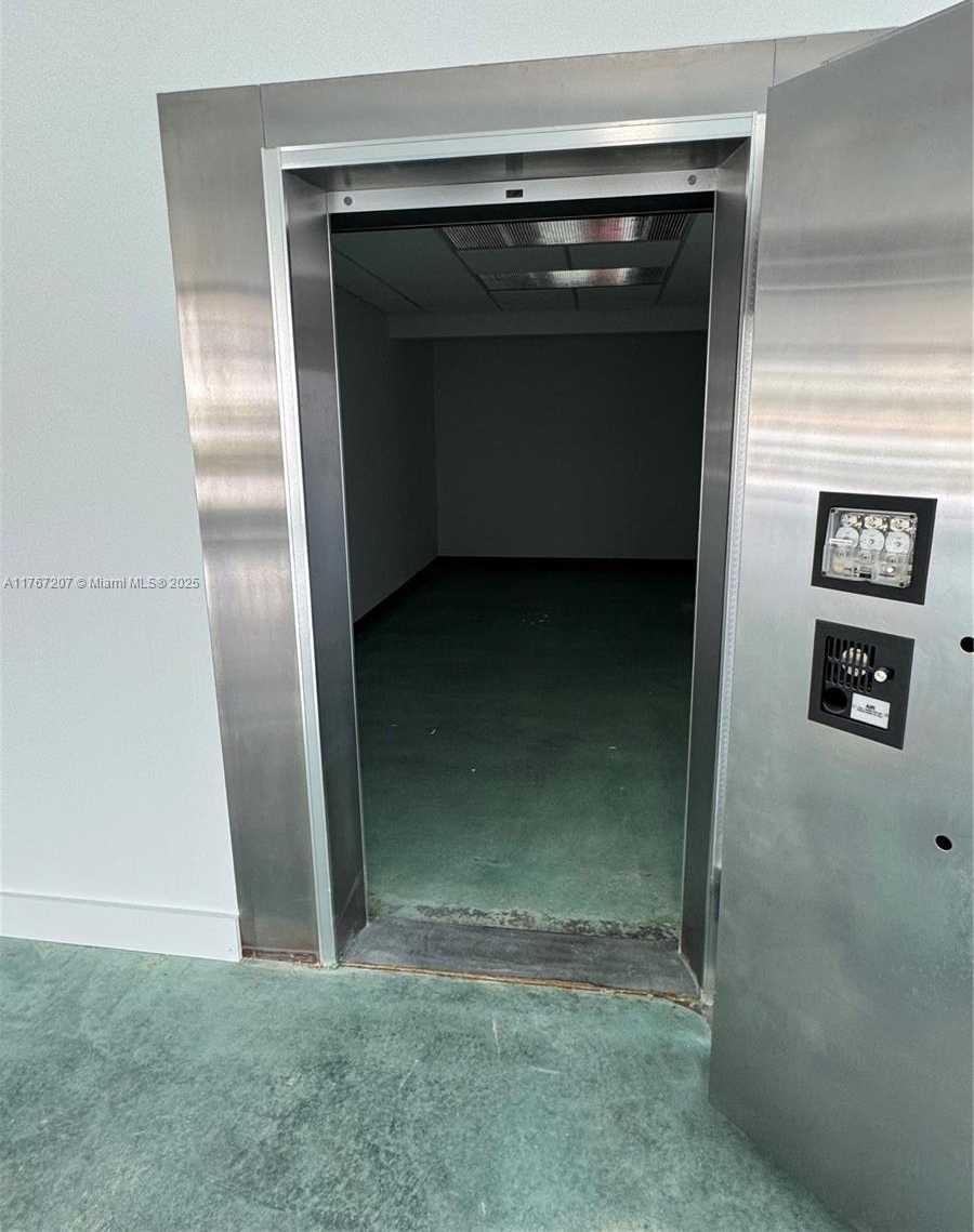 Small Image of 3250 SOUTH EAST FEDERAL HWY, Stuart Number 8