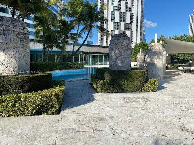 Small Image of 100 SOUTH EAST 2 ST #2000, Miami Number 18