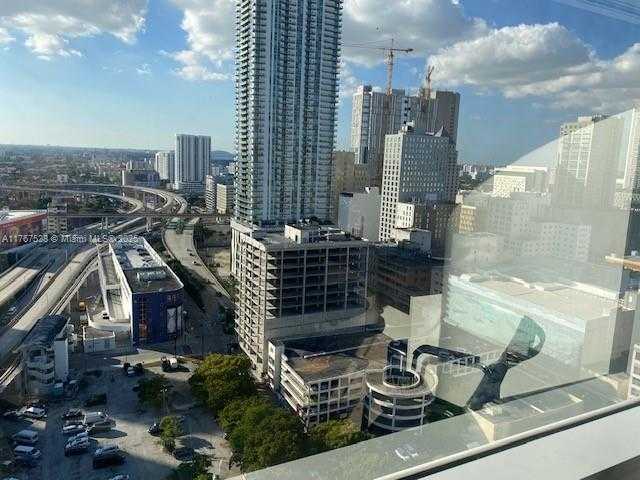 Small Image of 100 SOUTH EAST 2 ST #2000, Miami Number 21