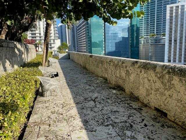 Small Image of 100 SOUTH EAST 2 ST #2000, Miami Number 7