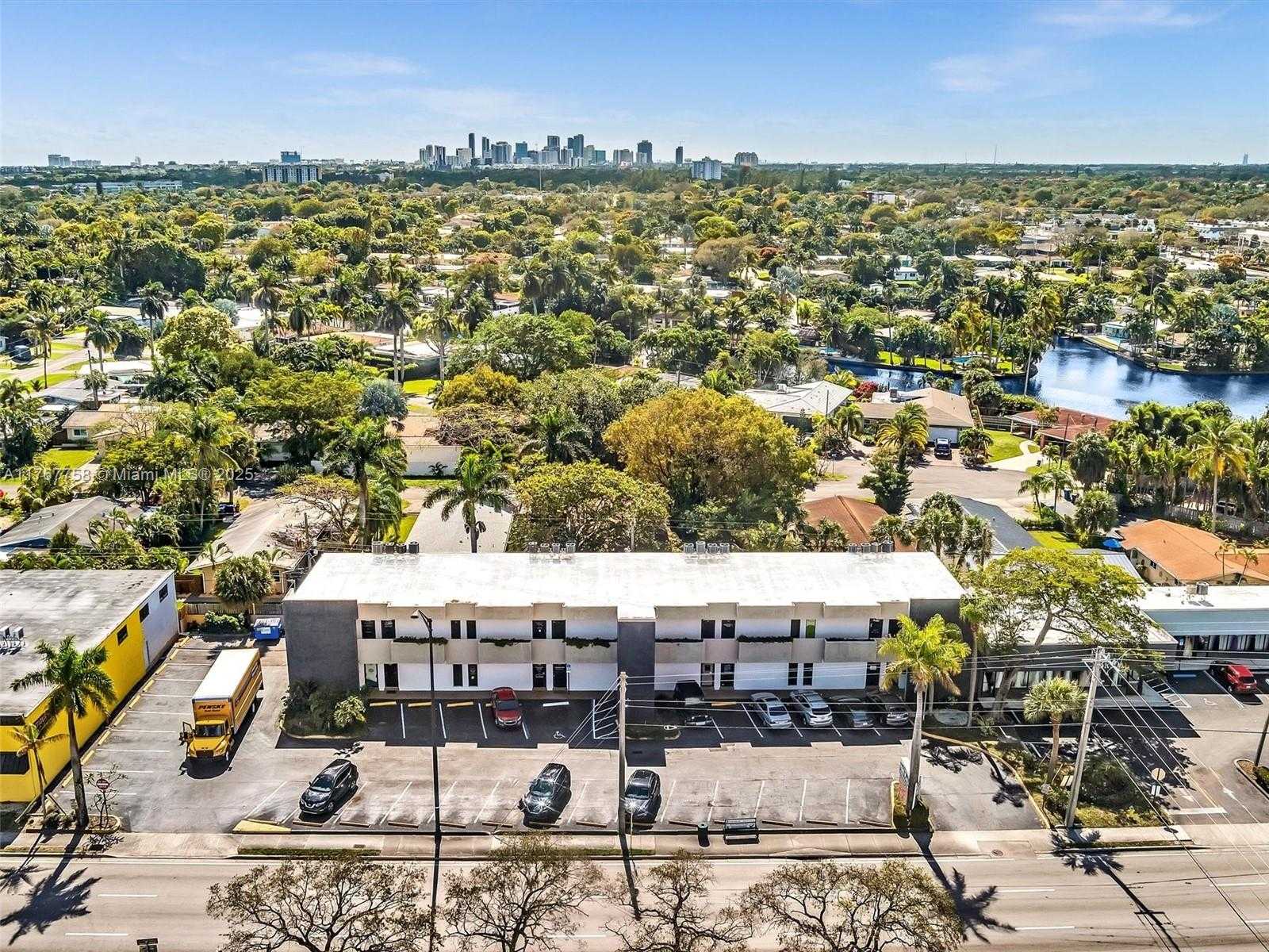 Small Image of 120 EAST OAKLAND PARK BLVD, Wilton Manors Number 2