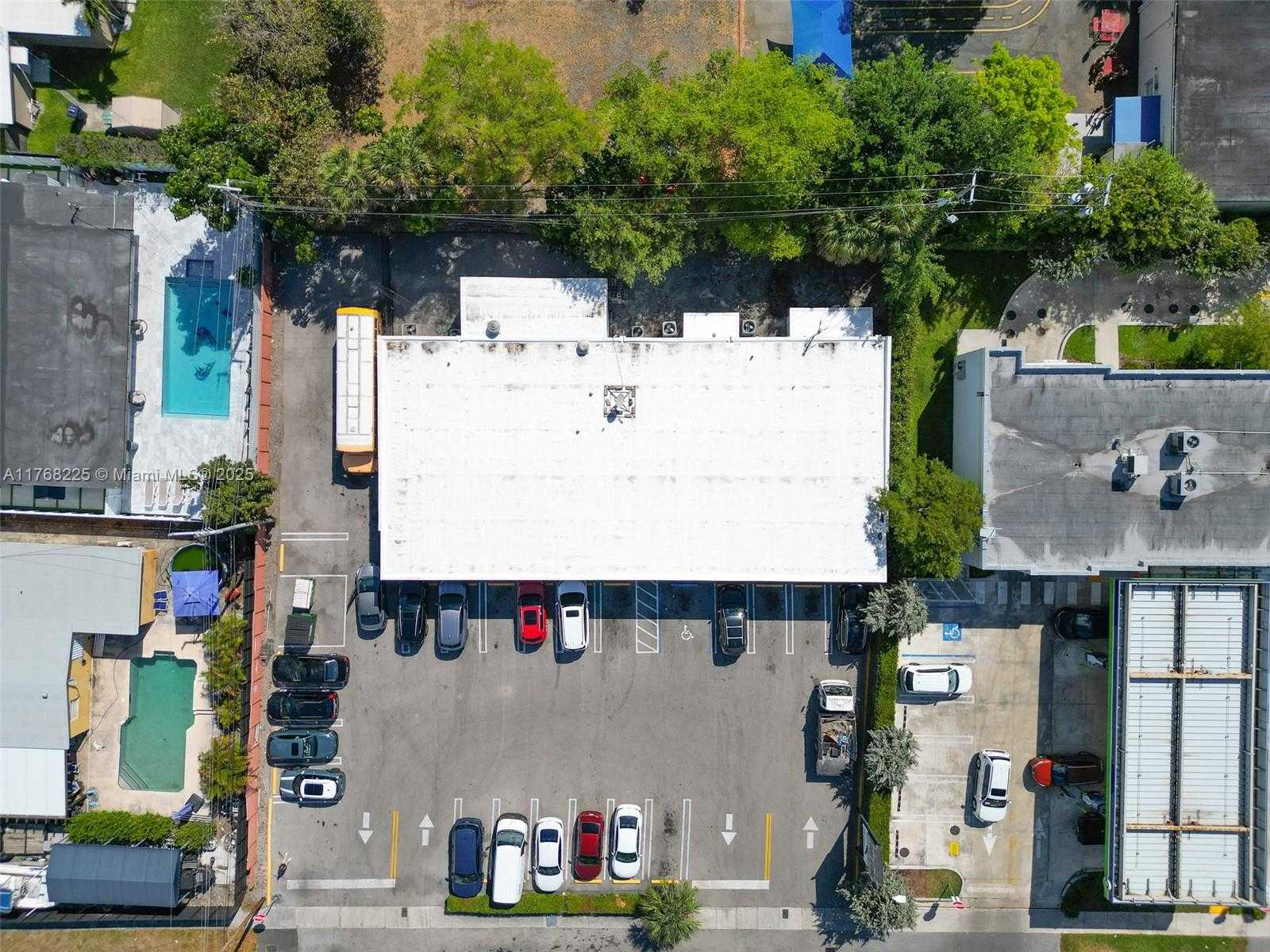 Small Image of 17851 NORTH WEST 78TH AVE, Hialeah Number 16