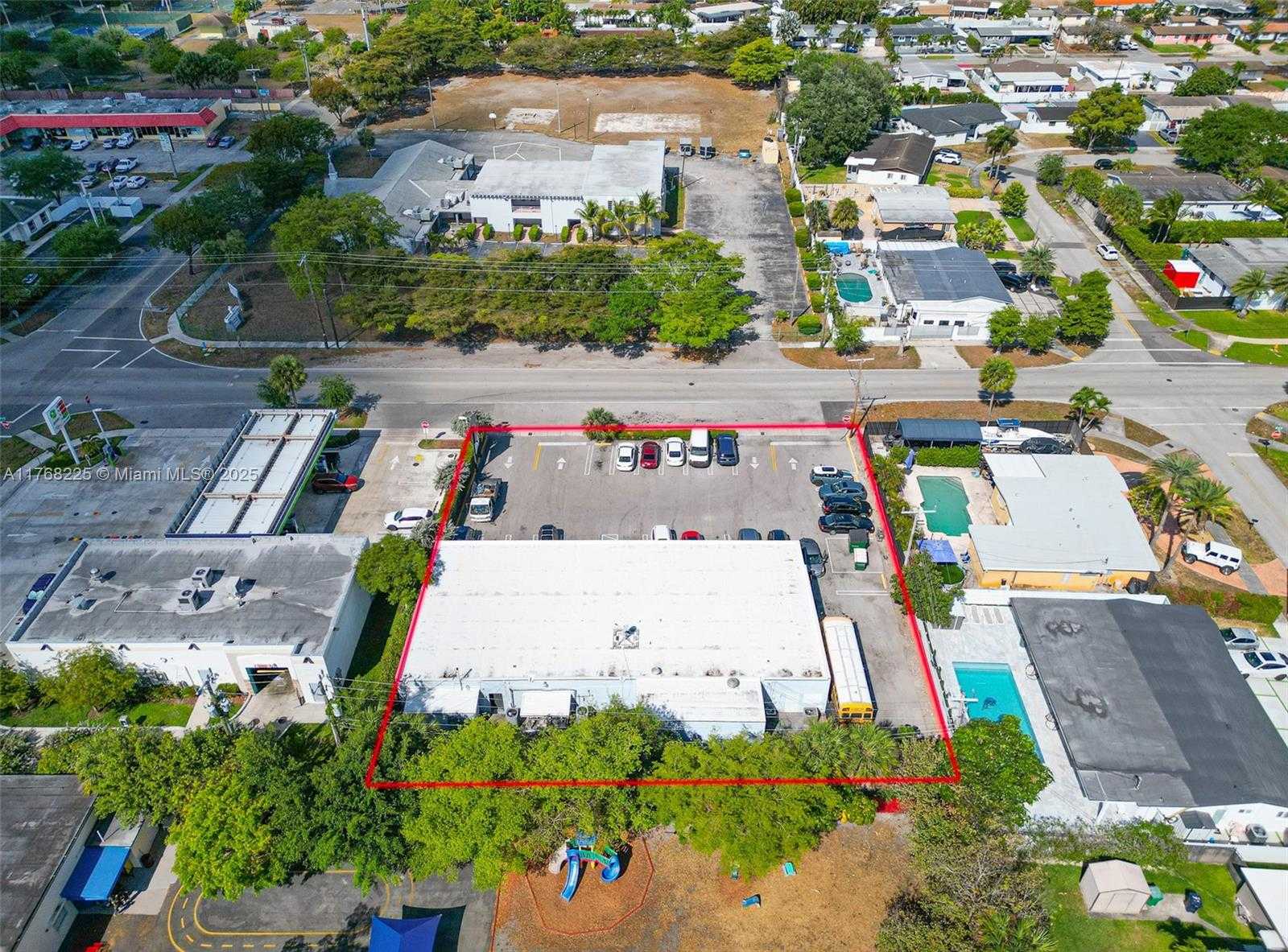 Small Image of 17851 NORTH WEST 78TH AVE, Hialeah Number 18