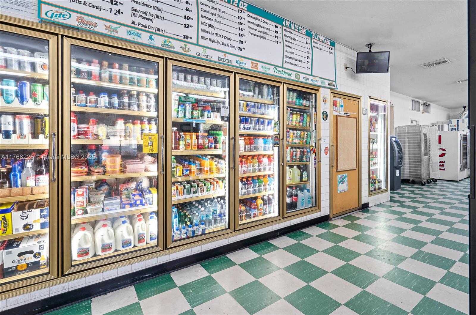 Small Image of 17851 NORTH WEST 78TH AVE, Hialeah Number 27