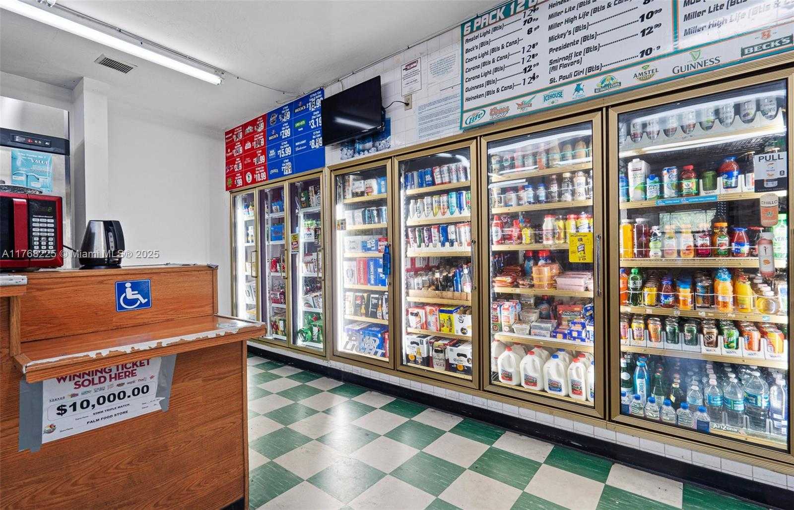 Small Image of 17851 NORTH WEST 78TH AVE, Hialeah Number 28