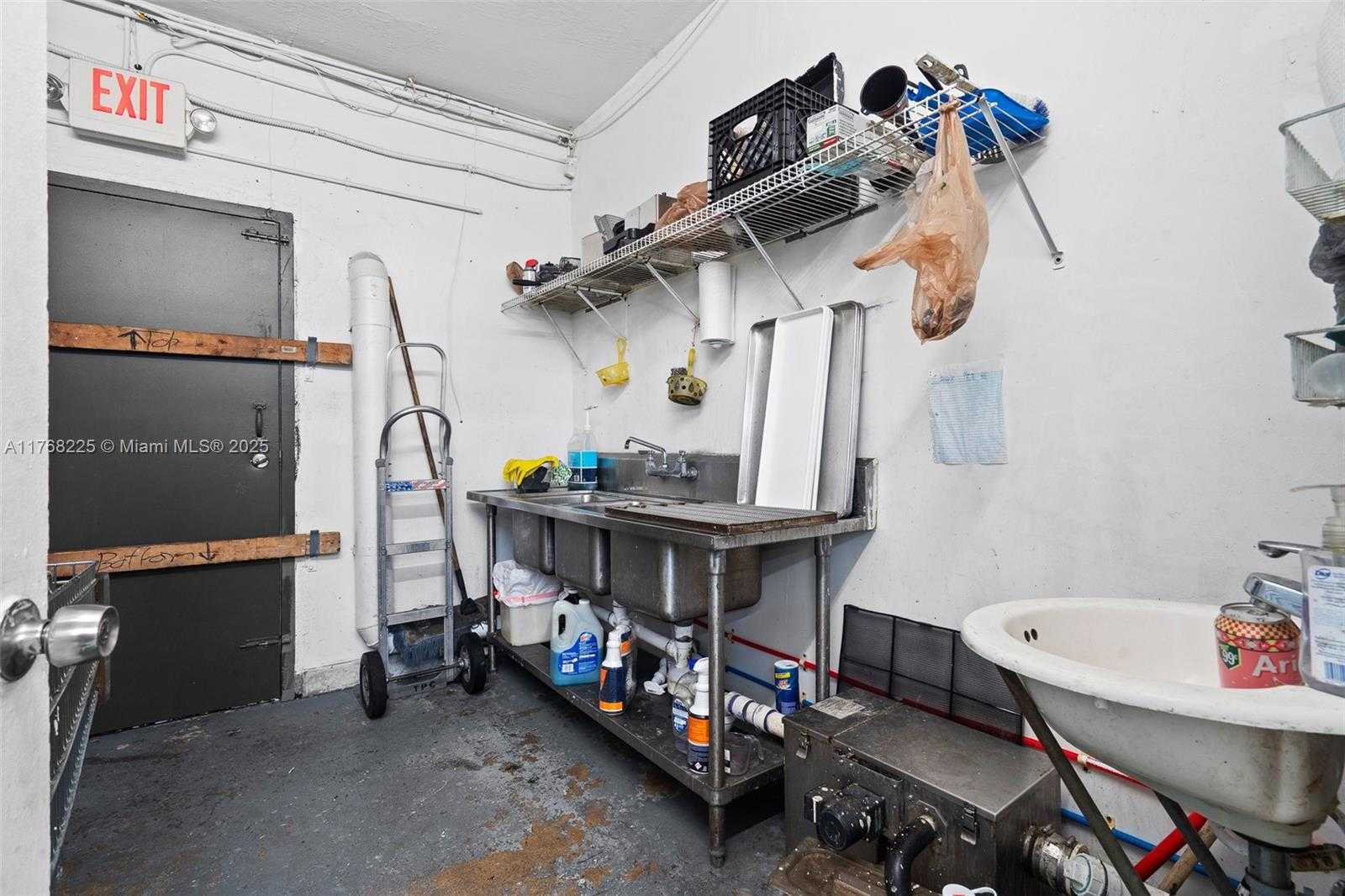Small Image of 17851 NORTH WEST 78TH AVE, Hialeah Number 46