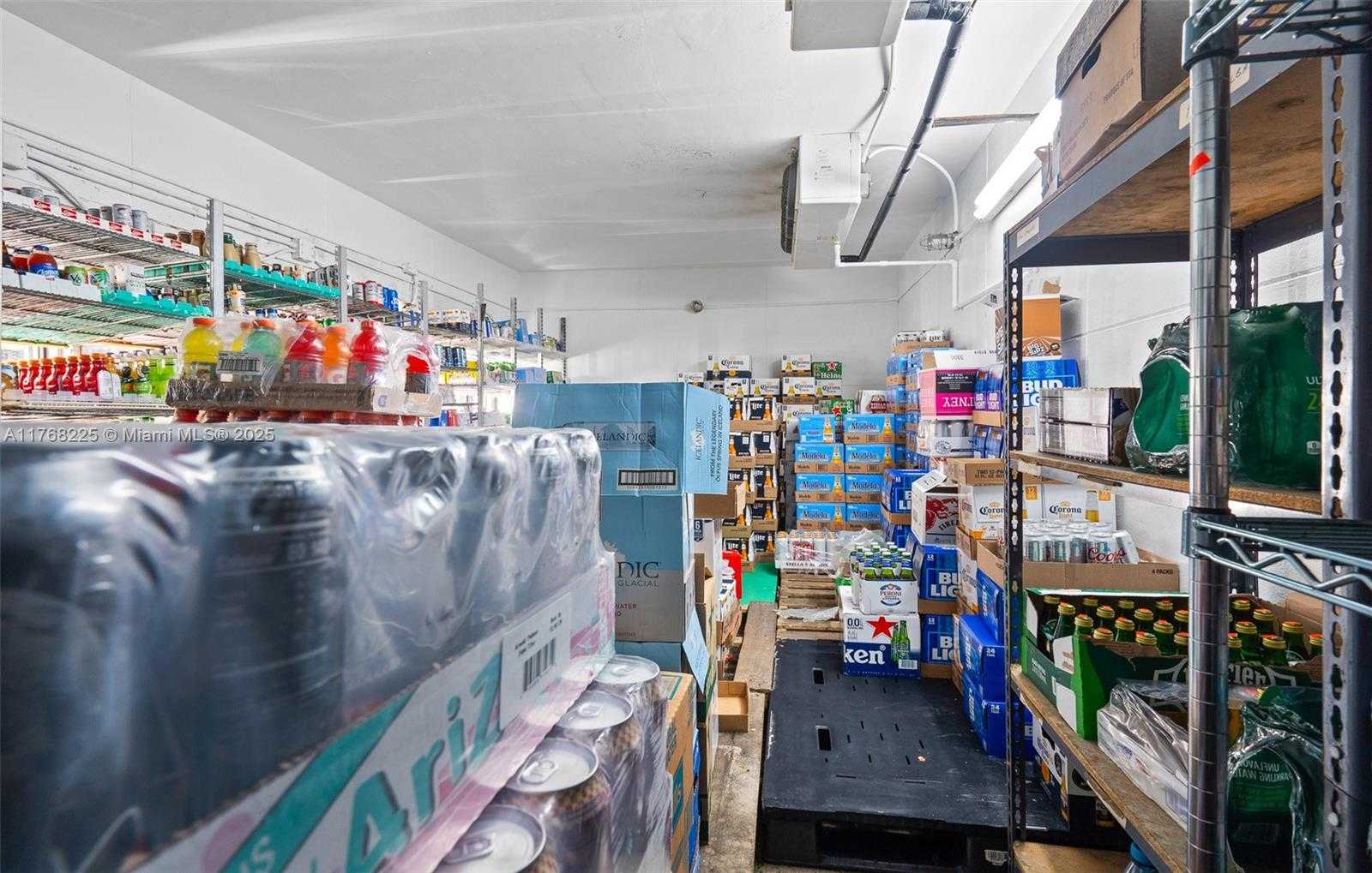 Small Image of 17851 NORTH WEST 78TH AVE, Hialeah Number 49