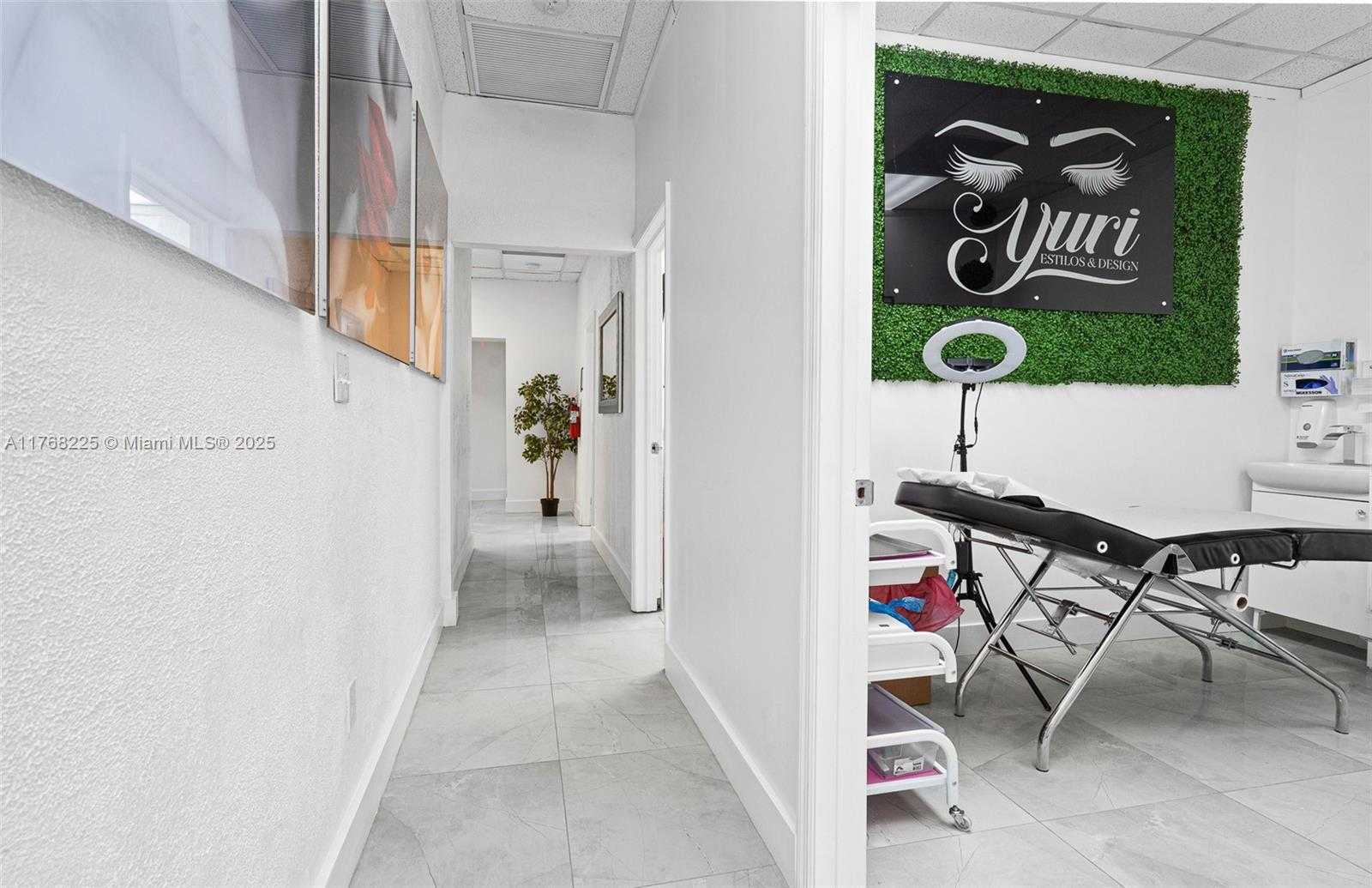 Small Image of 17851 NORTH WEST 78TH AVE, Hialeah Number 53