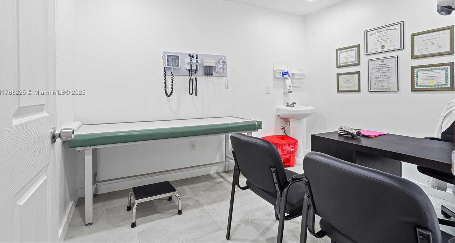 Small Image of 17851 NORTH WEST 78TH AVE, Hialeah Number 59