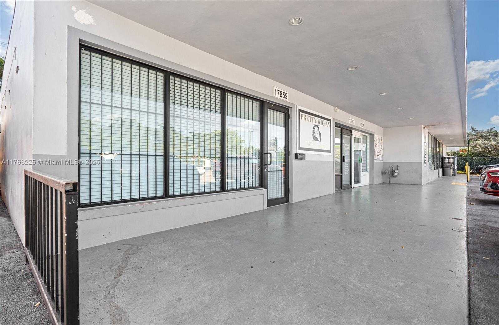 Small Image of 17851 NORTH WEST 78TH AVE, Hialeah Number 67