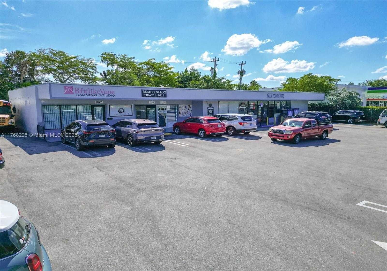 Small Image of 17851 NORTH WEST 78TH AVE, Hialeah Number 9