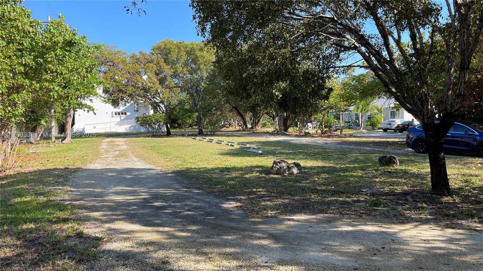 Small Image of 14 125TH STREET GULF, Marathon Number 16