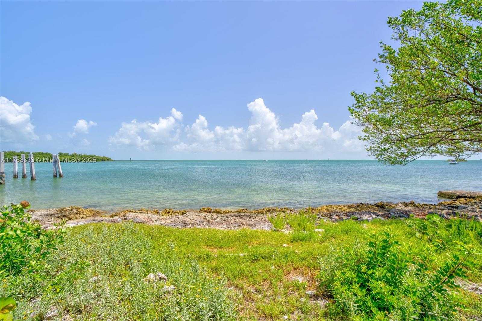 Small Image of 14 125TH STREET GULF, Marathon Number 2