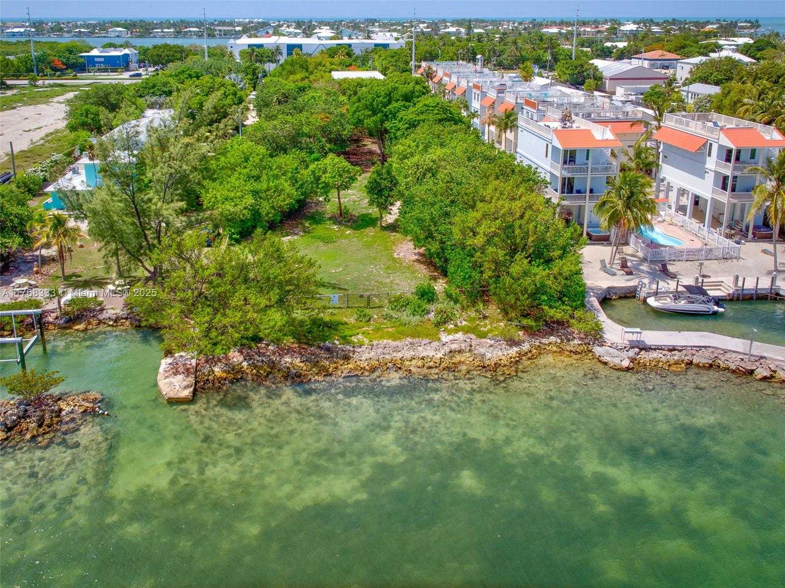 Small Image of 14 125TH STREET GULF, Marathon Number 47