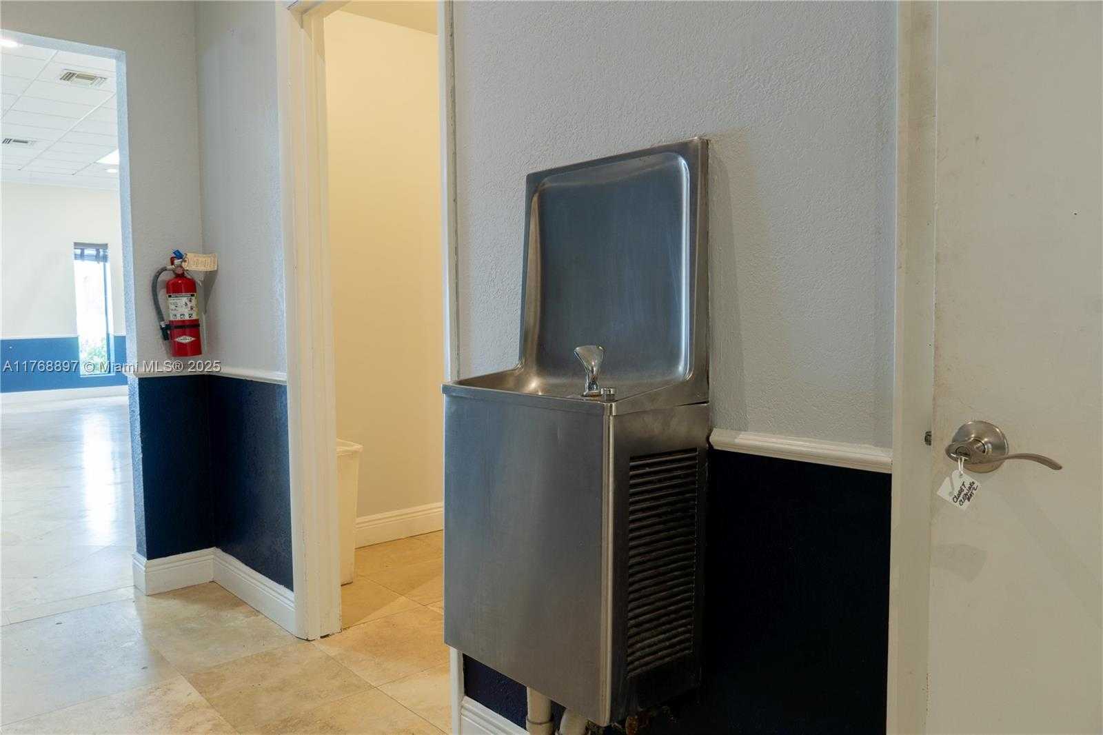 Small Image of 350 SOUTH WEST 25TH ST, Fort Lauderdale Number 18