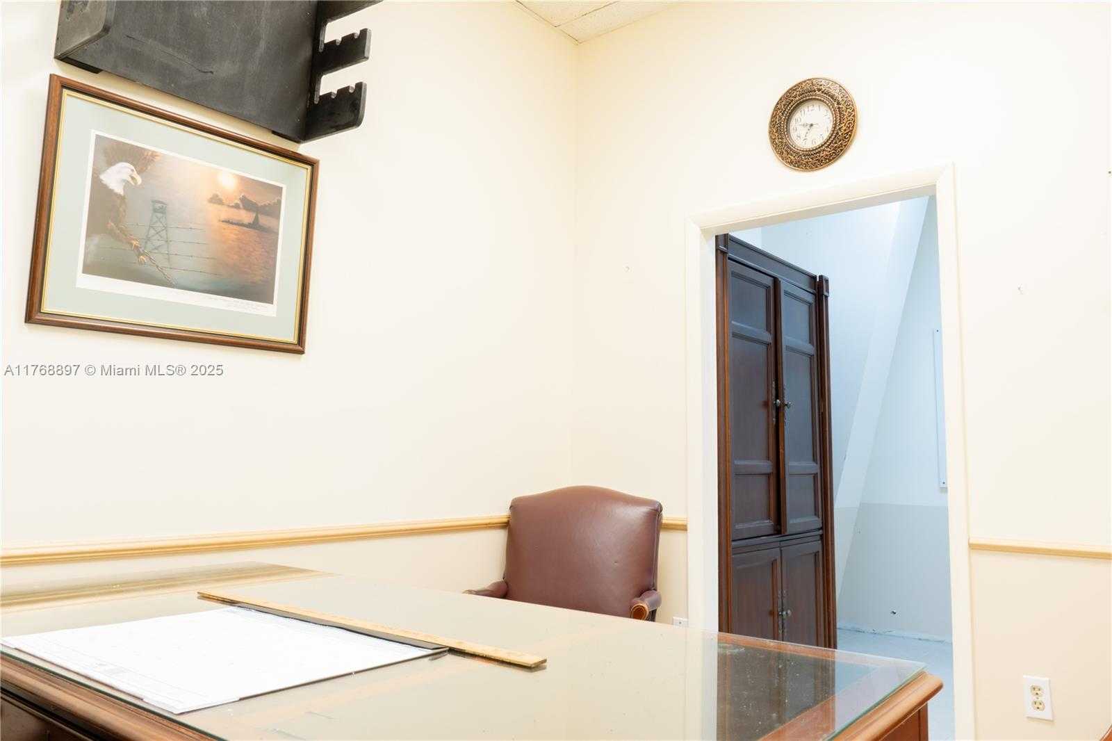 Small Image of 350 SOUTH WEST 25TH ST, Fort Lauderdale Number 28