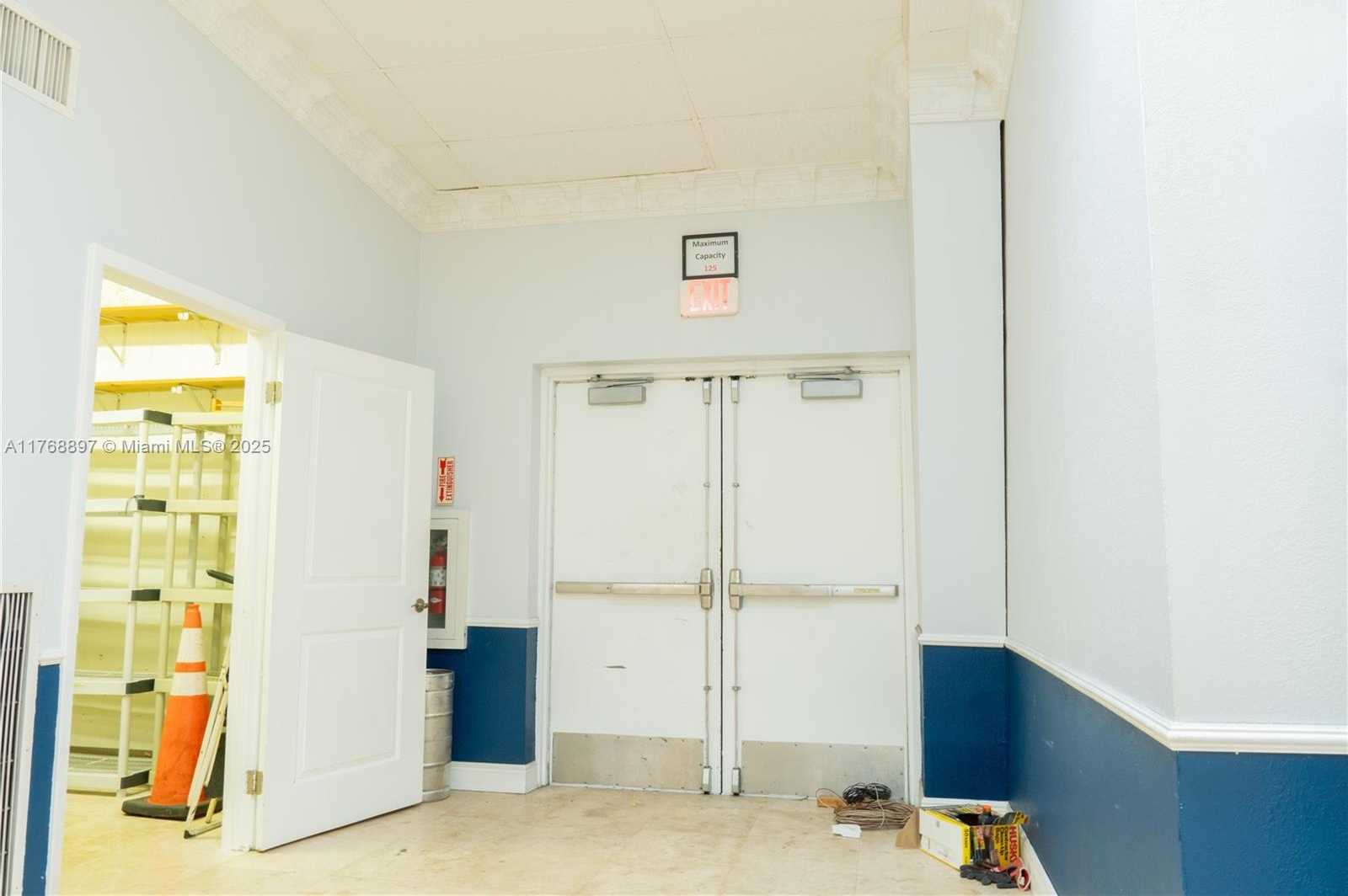 Small Image of 350 SOUTH WEST 25TH ST, Fort Lauderdale Number 31
