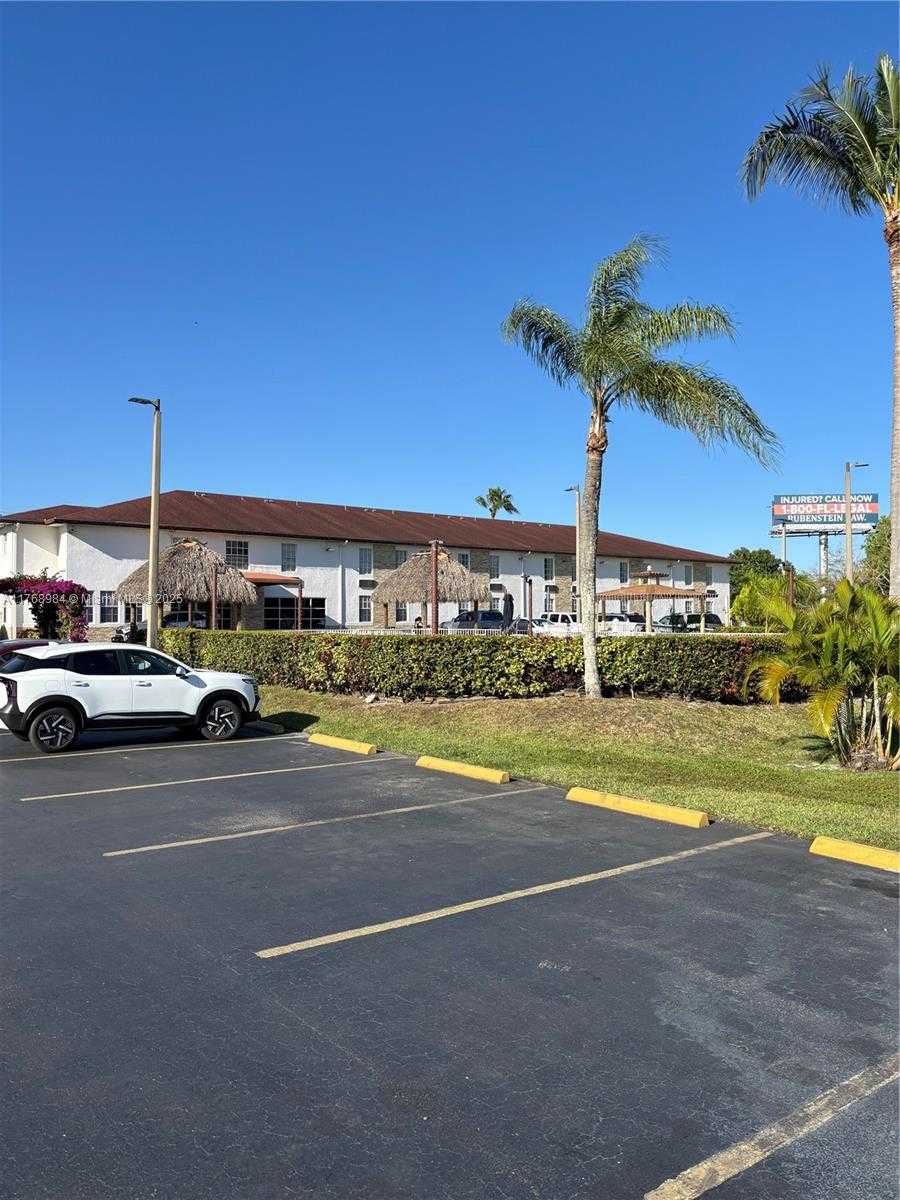 Small Image of 553 NORTH EAST 1ST AVE, Florida City Number 2