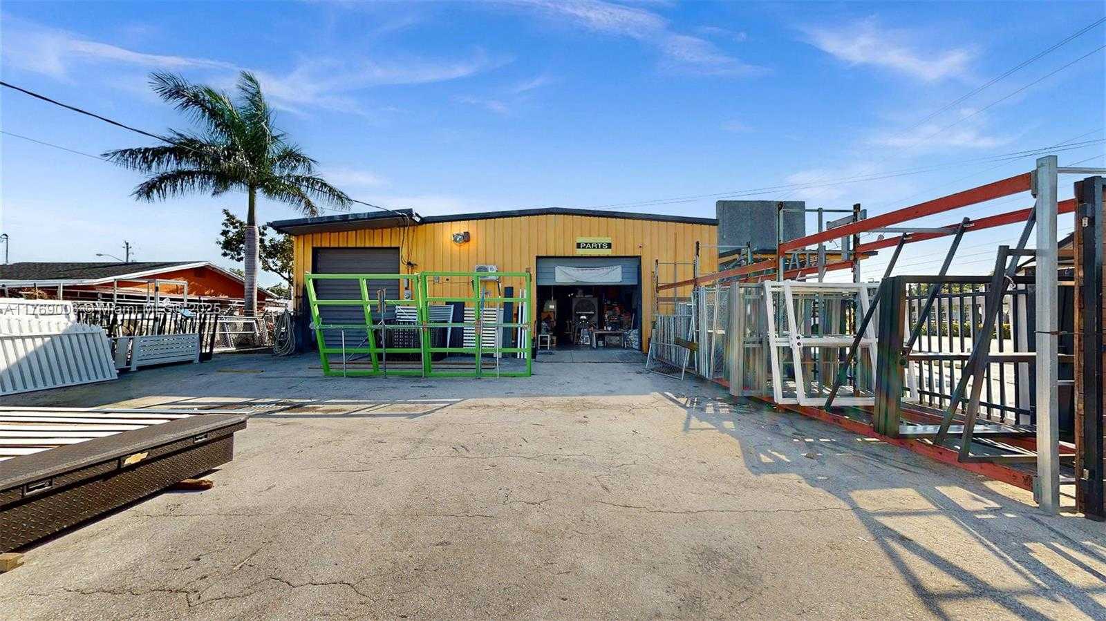 Small Image of 395 NORTH FLAGLER AVE, Homestead Number 25
