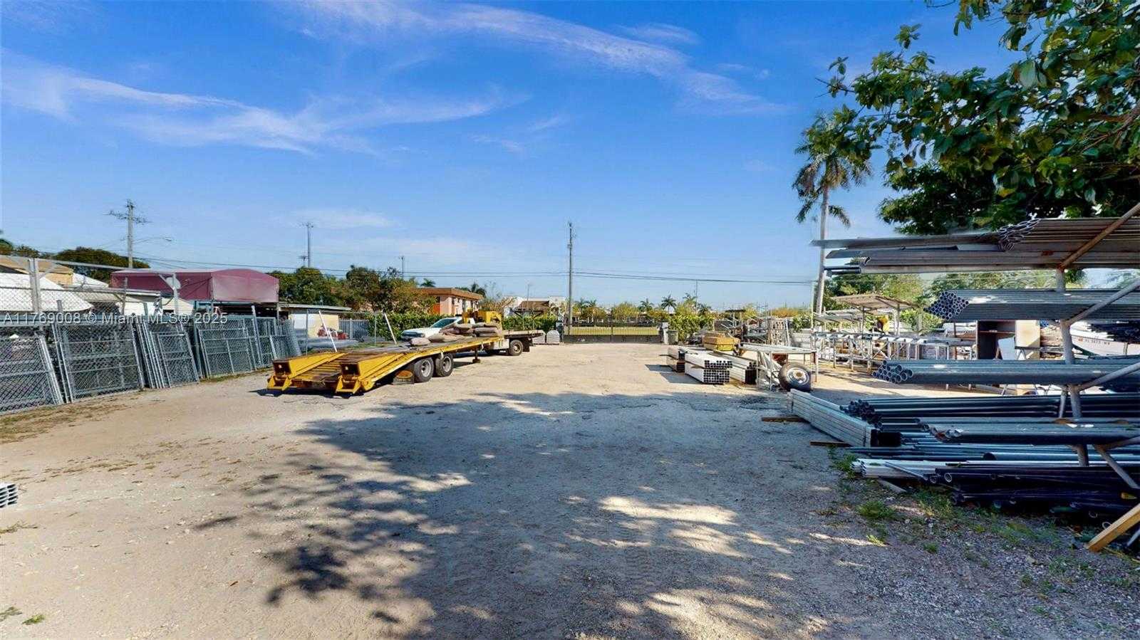 Small Image of 395 NORTH FLAGLER AVE, Homestead Number 31